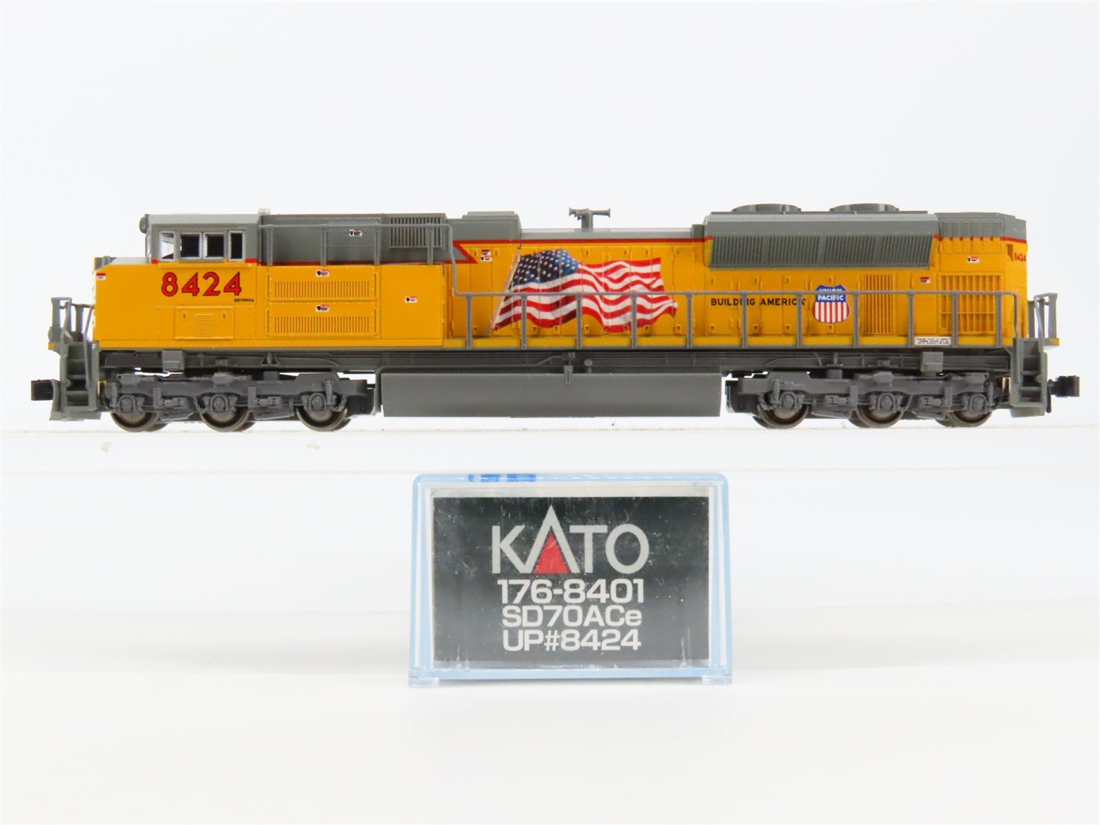 N Scale Kato 176-8401 UP Union Pacific SD70ACe Diesel Locomotive #8424