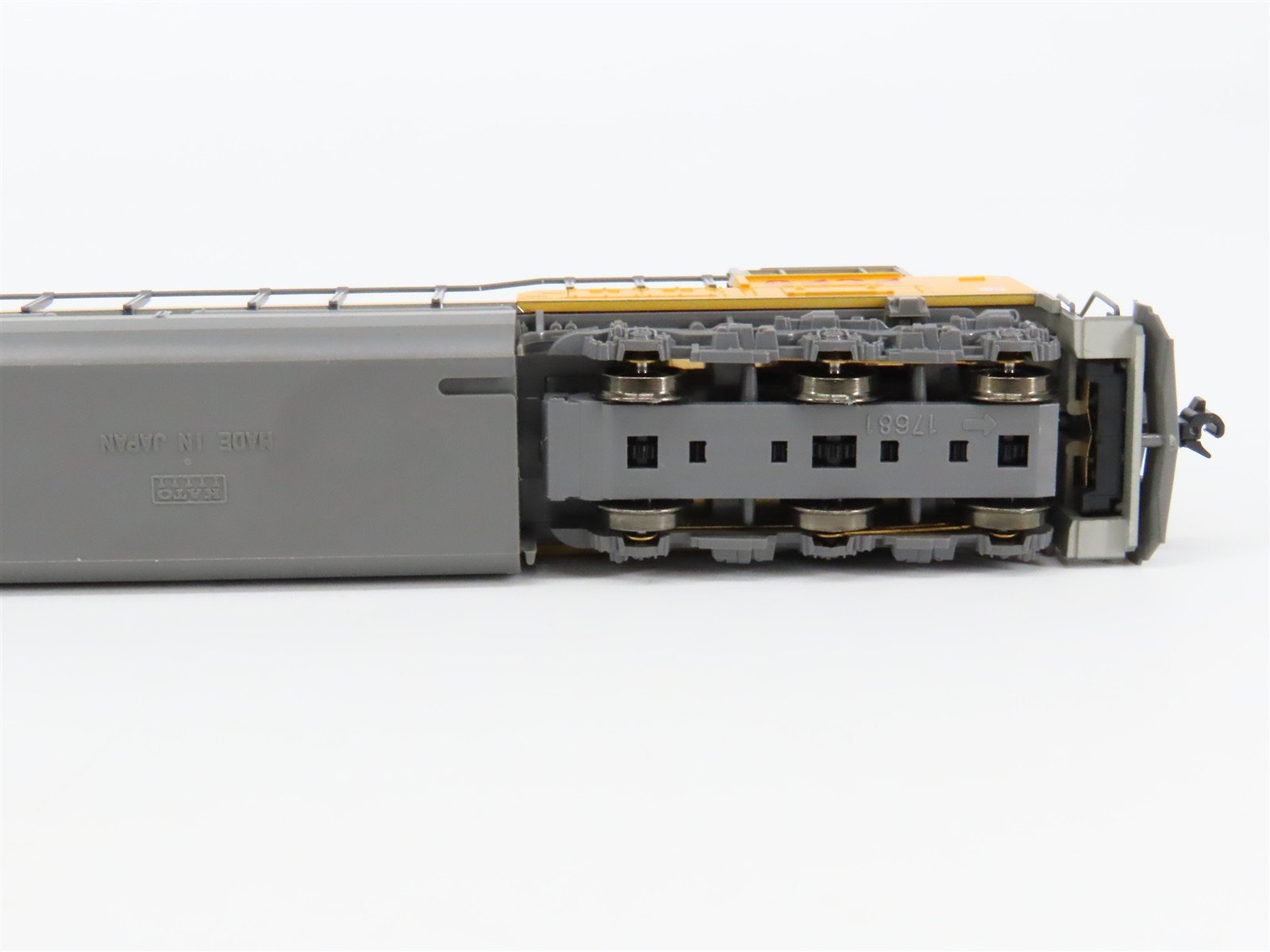 N Scale Kato 176-8401 UP Union Pacific SD70ACe Diesel Locomotive #8424