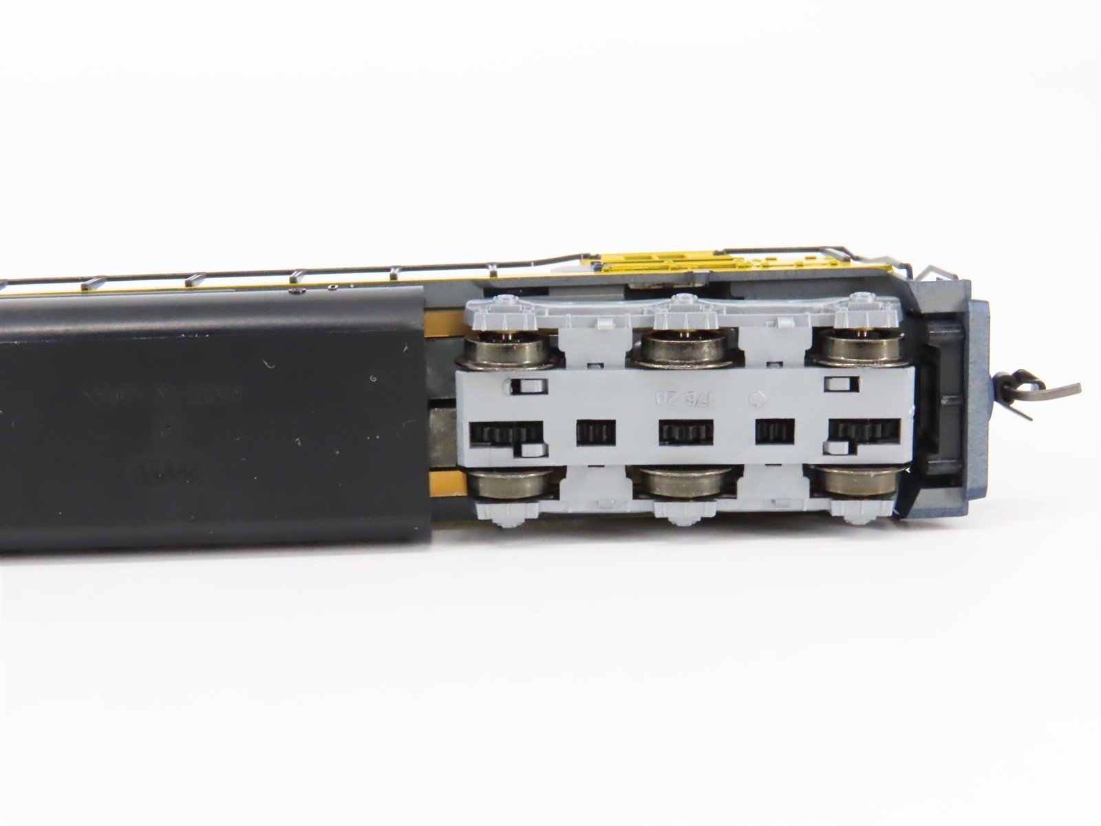 N Scale Kato 176-311 ATSF Santa Fe SD45 Diesel Locomotive #5372 Customized