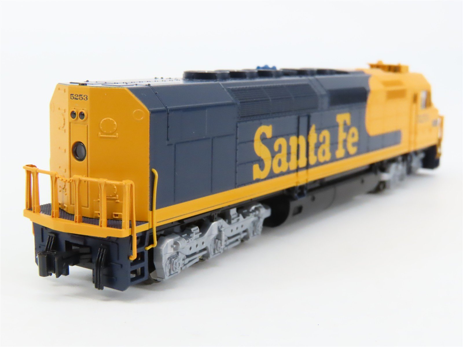 N Scale Kato 176-9213 ATSF Santa Fe SDP40F Diesel Locomotive #5267