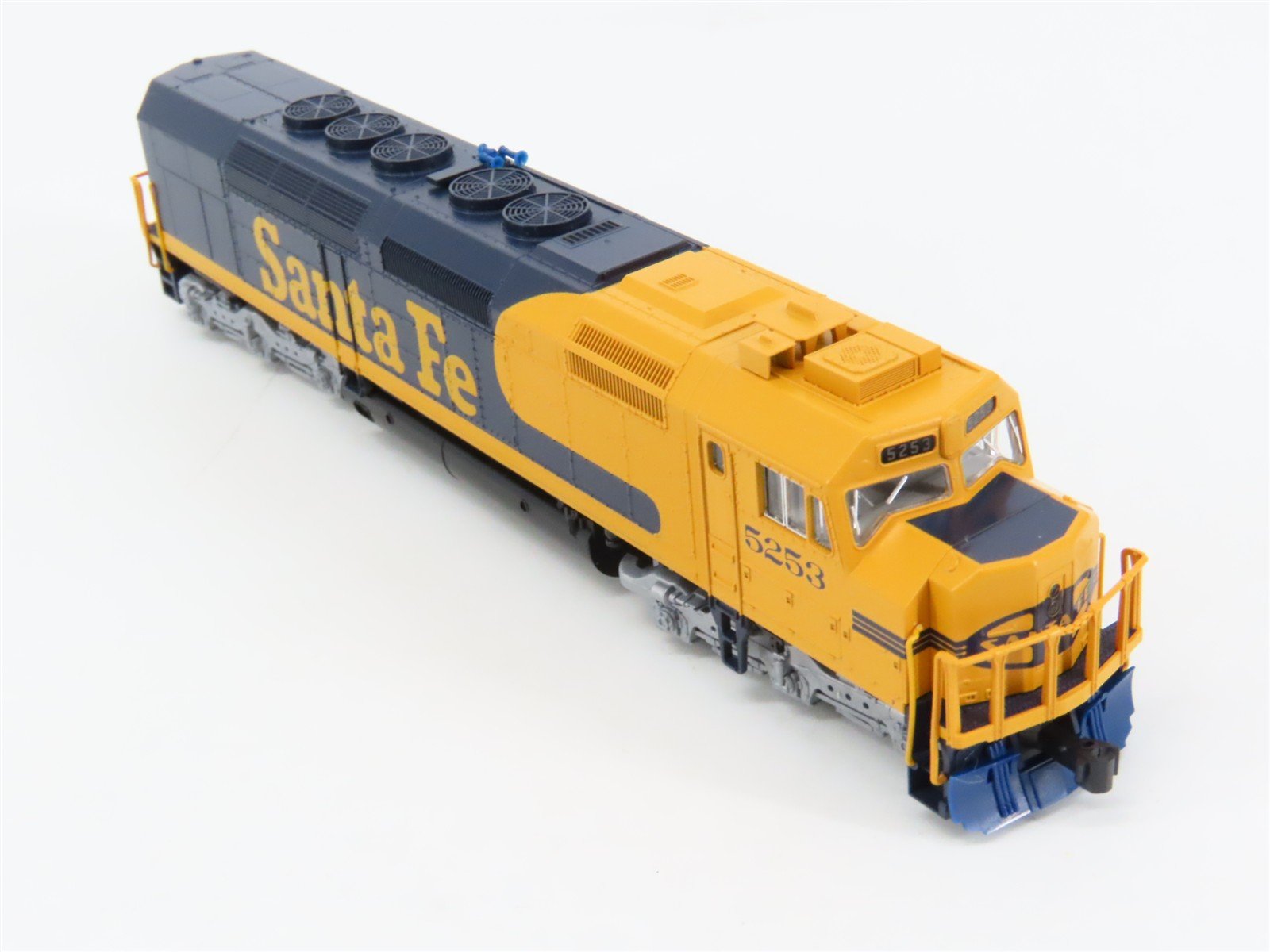 N Scale Kato 176-9213 ATSF Santa Fe SDP40F Diesel Locomotive #5267