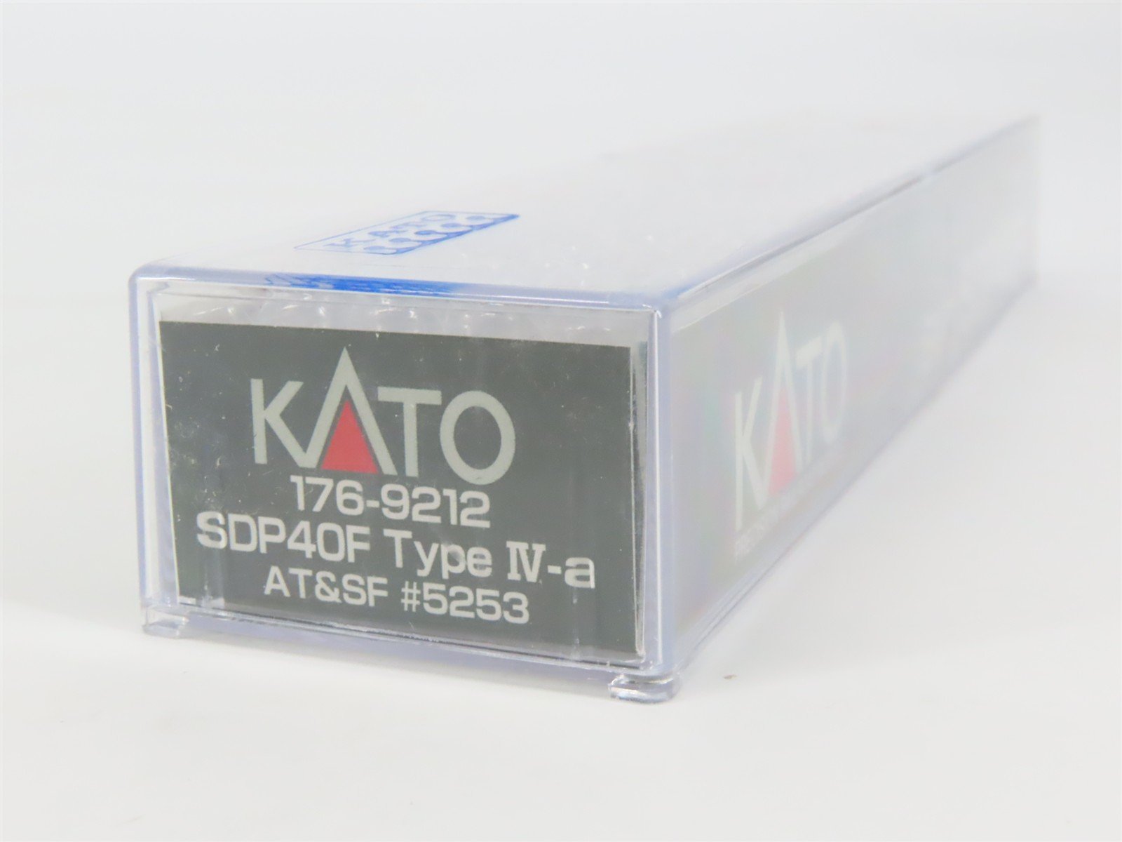 N Scale Kato 176-9213 ATSF Santa Fe SDP40F Diesel Locomotive #5267