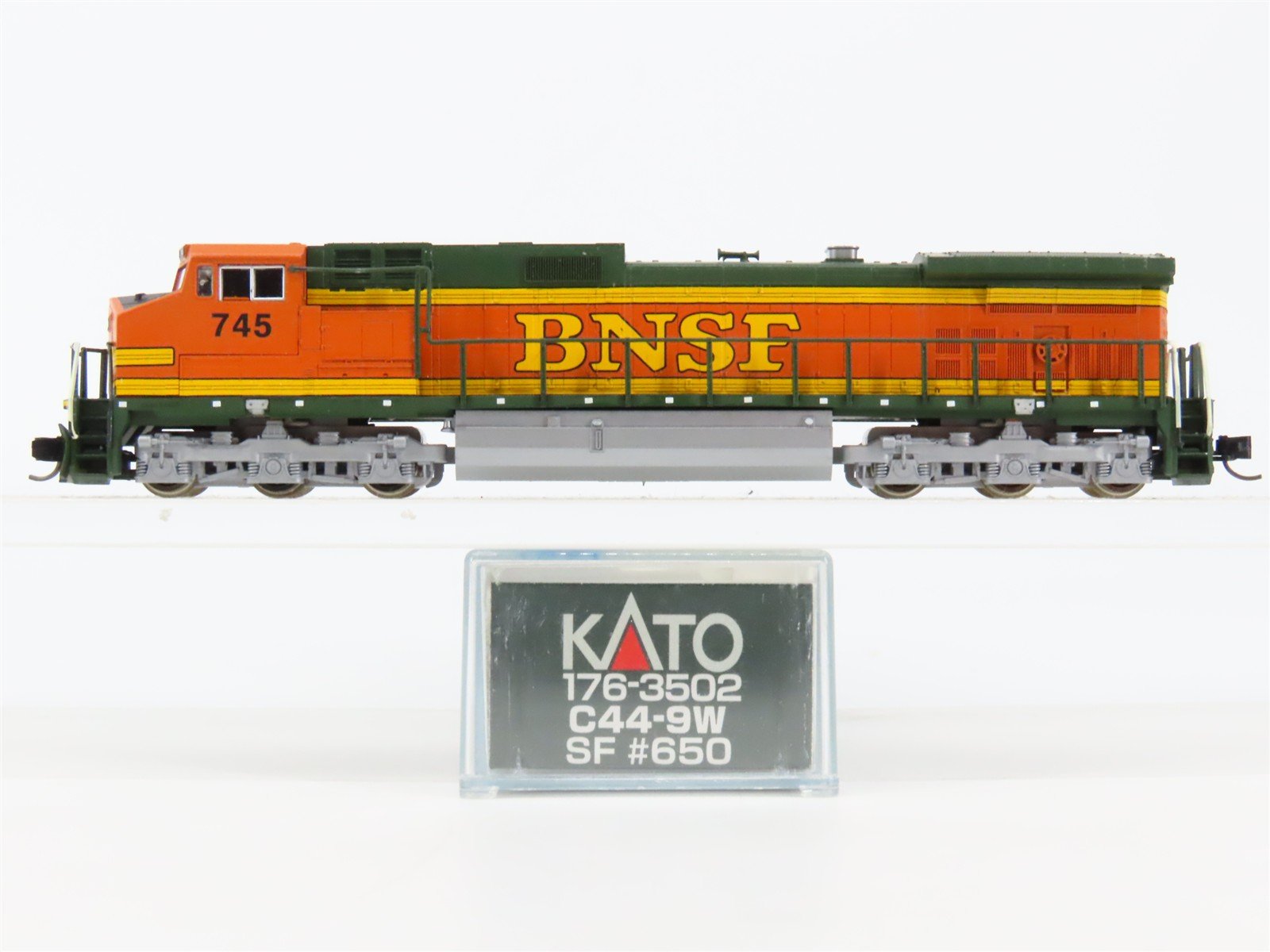 N Scale KATO 176-3502 BNSF Railway C44-9W Diesel Locomotive #745