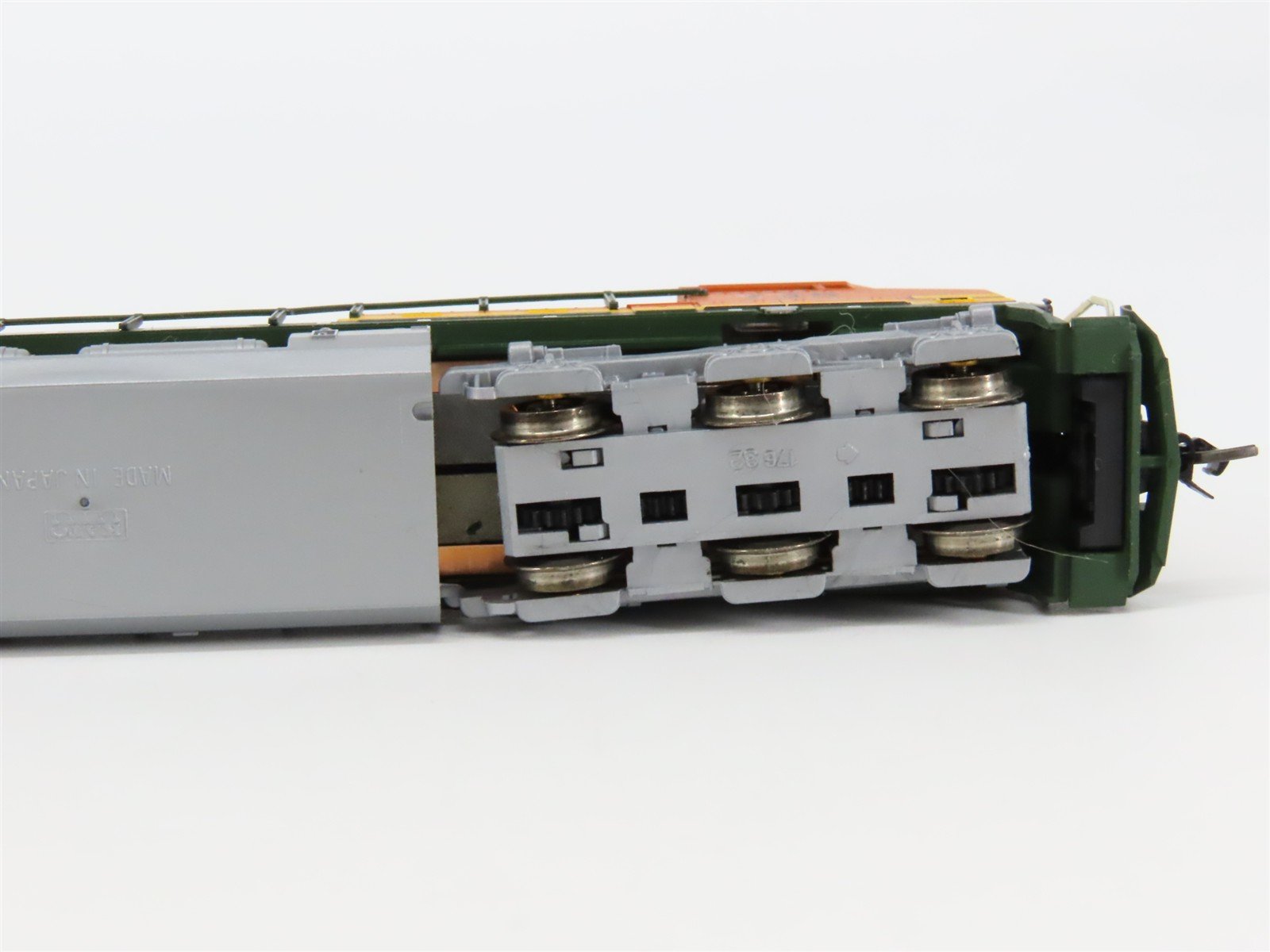 N Scale KATO 176-3502 BNSF Railway C44-9W Diesel Locomotive #745