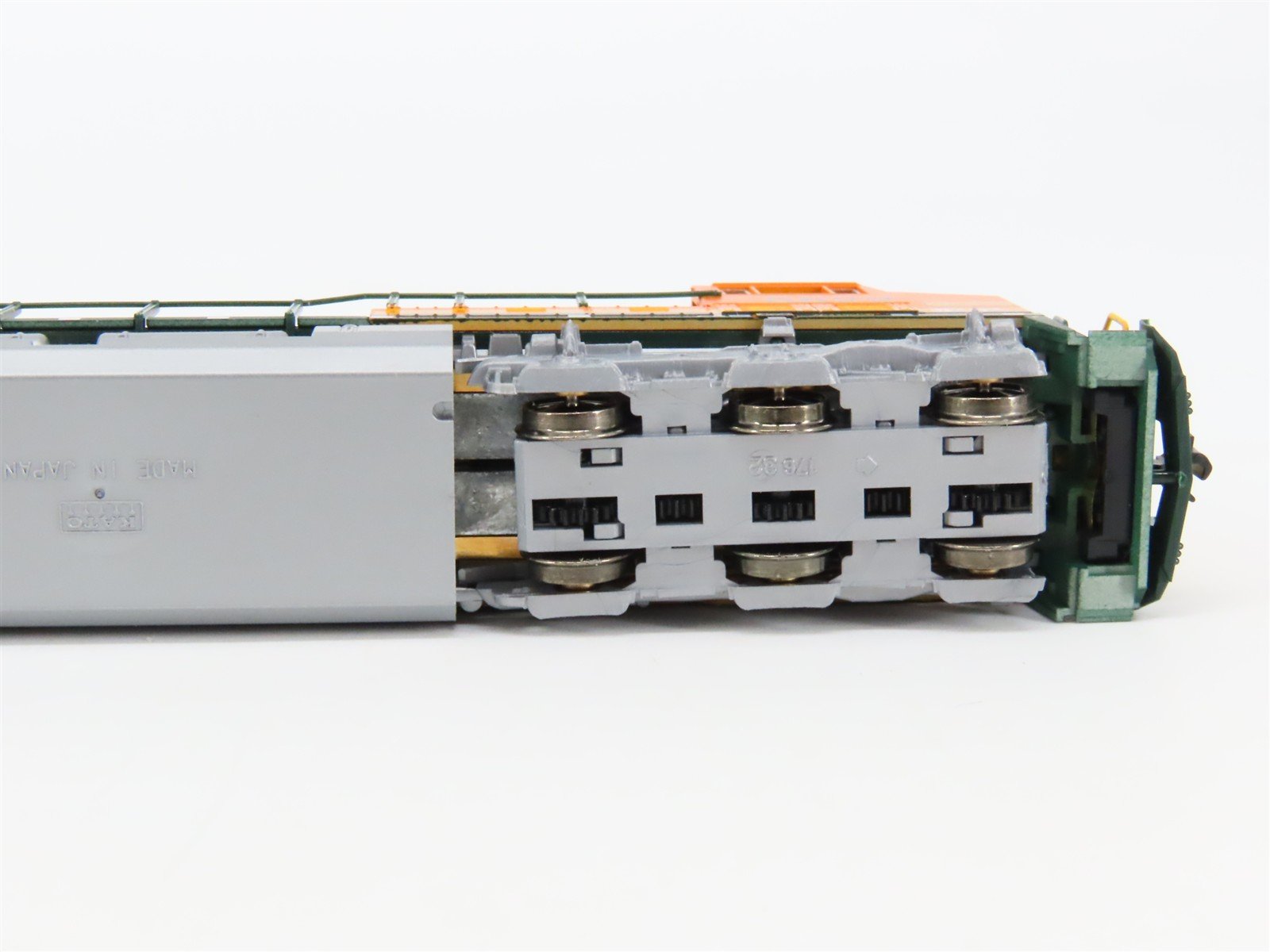 N Scale Kato 176-7111 BNSF Railway AC4400CW Diesel Locomotive #5622