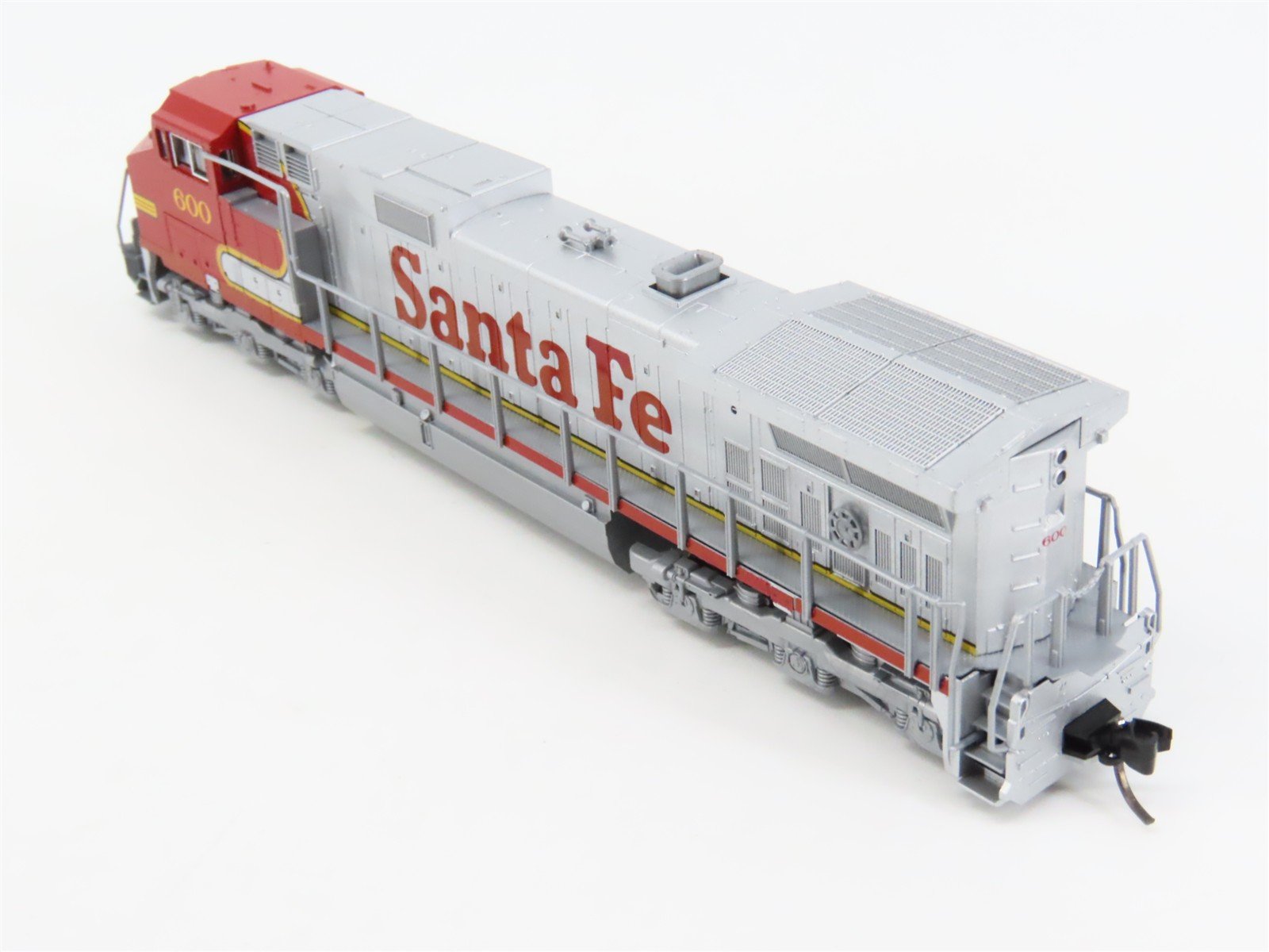 N Scale KATO 176-3501 ATSF Santa Fe C44-9W Diesel Locomotive #600