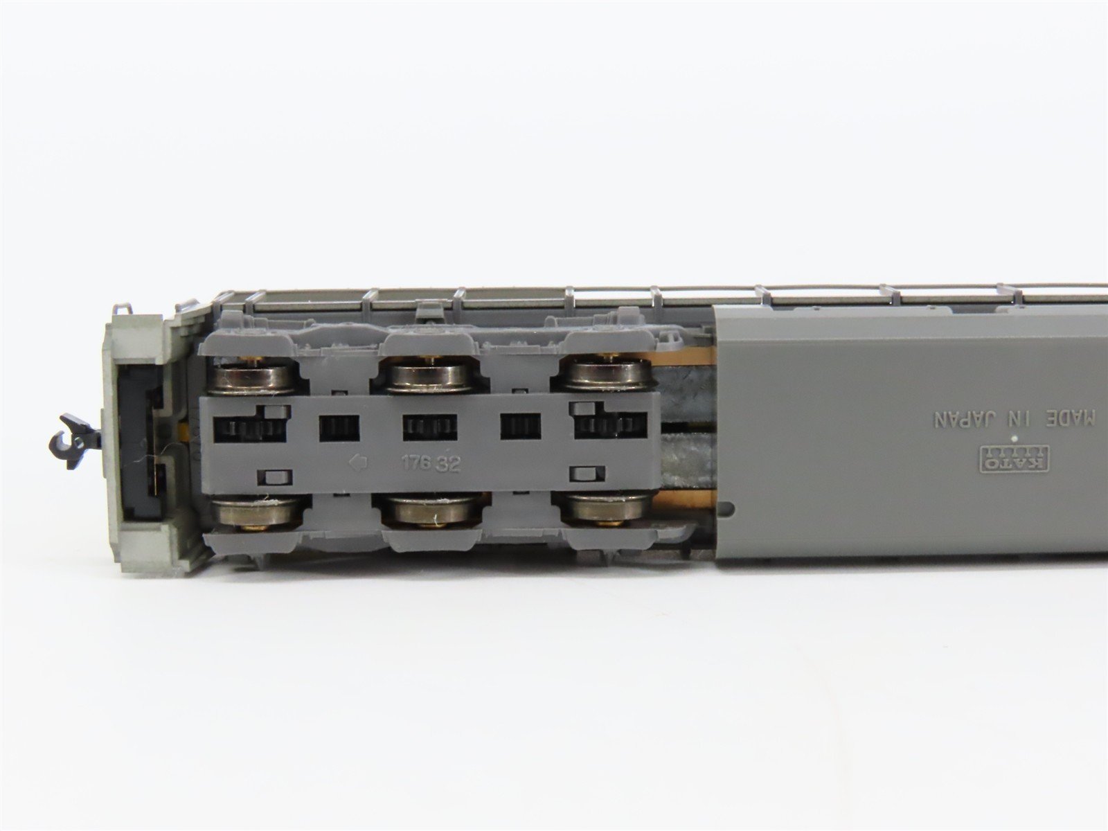 N Scale Kato 176-7004 UP Union Pacific AC4400CW Diesel Locomotive #5799