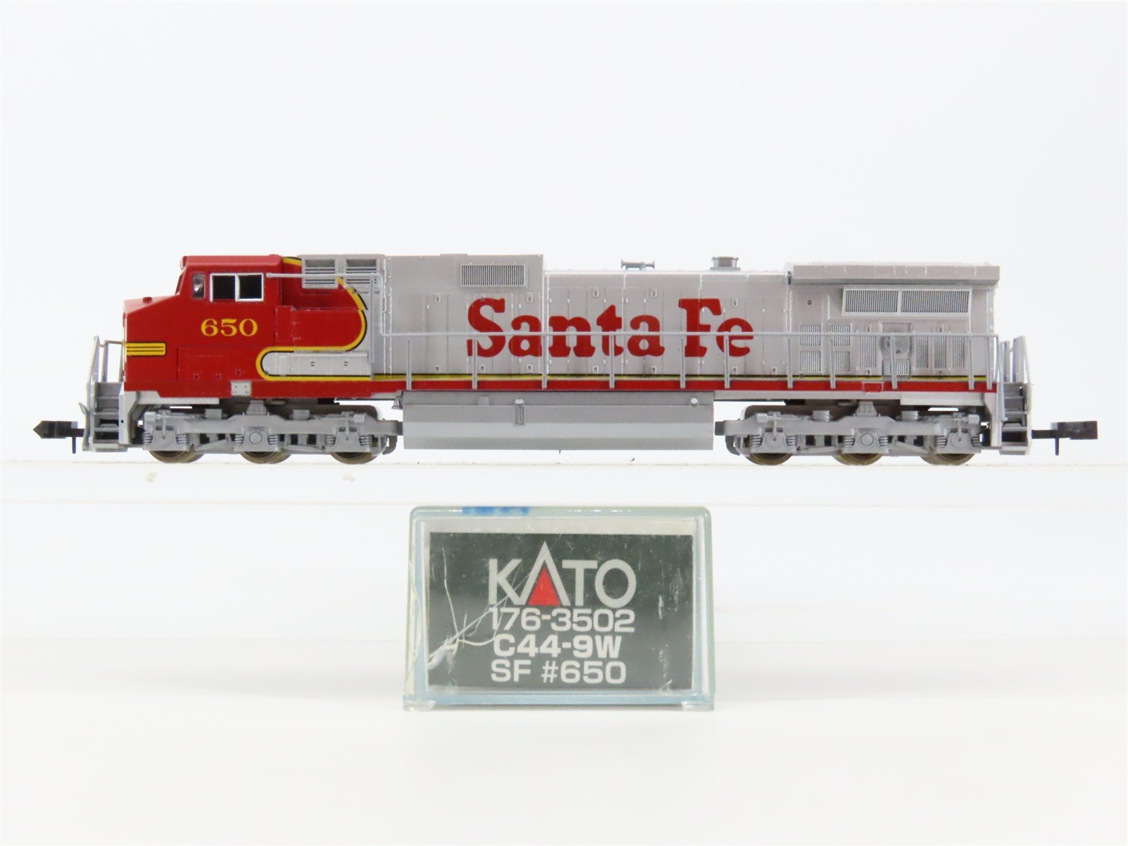 N Scale KATO 176-3502 ATSF Santa Fe C44-9W Diesel Locomotive #650