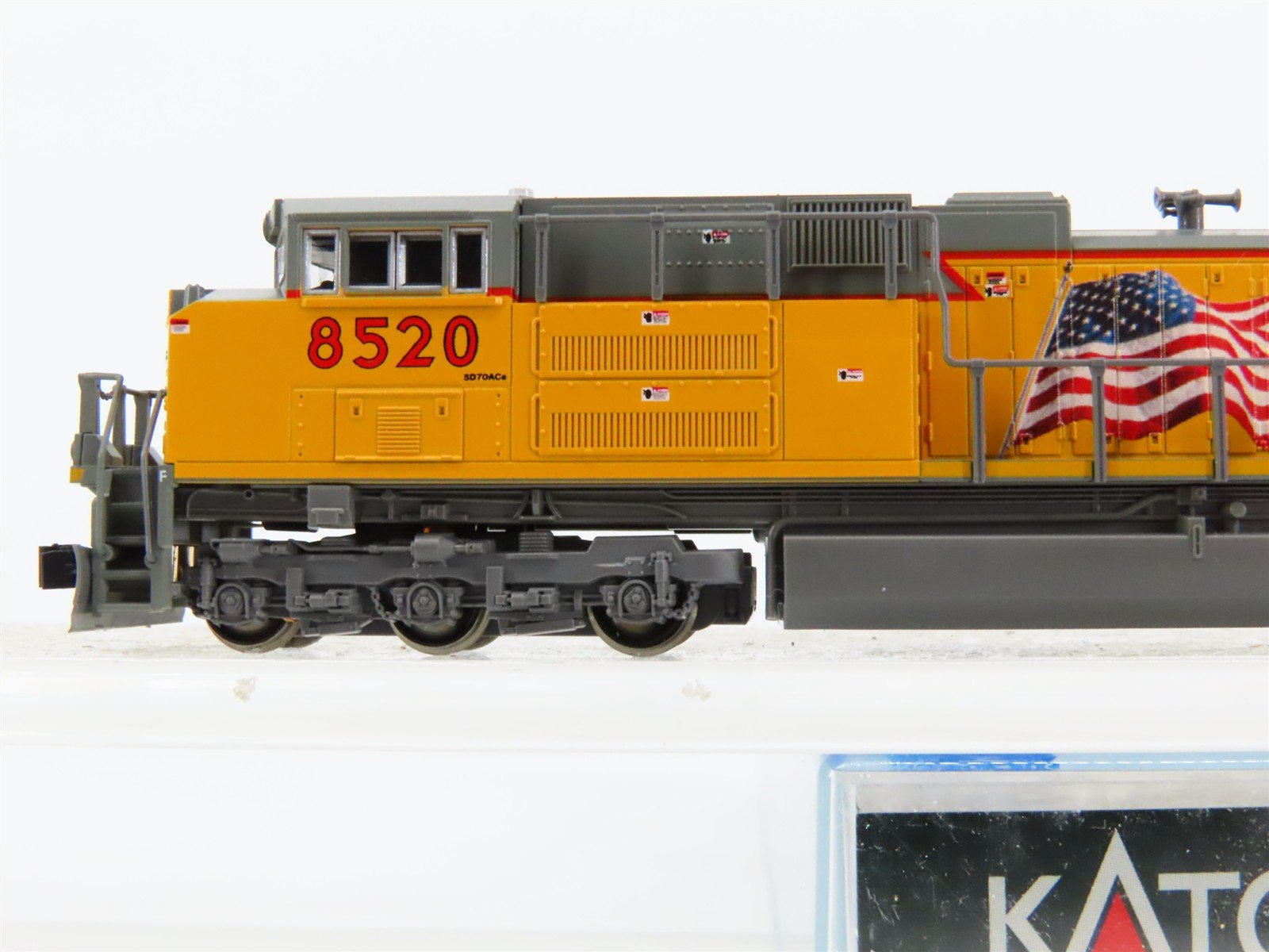 N Scale Kato 176-8402 UP Union Pacific SD70ACe Diesel Locomotive #8520