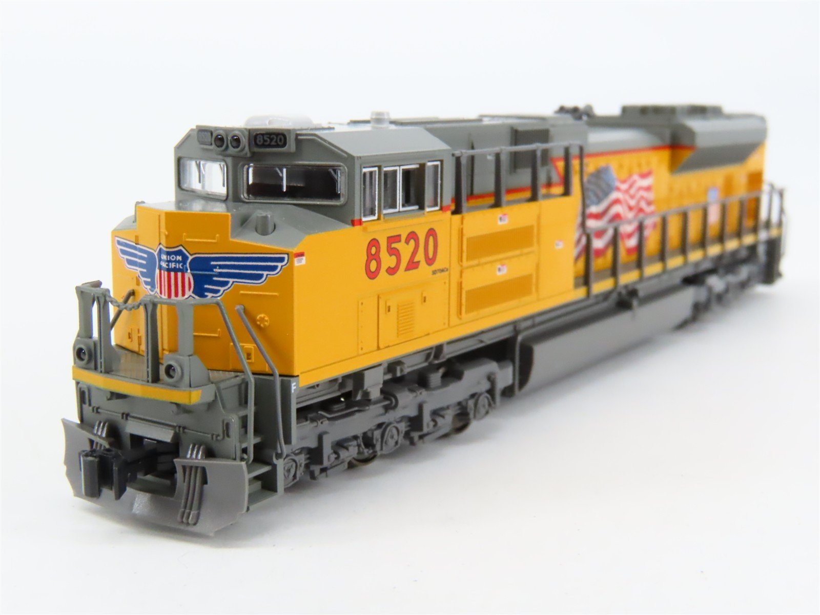 N Scale Kato 176-8402 UP Union Pacific SD70ACe Diesel Locomotive #8520