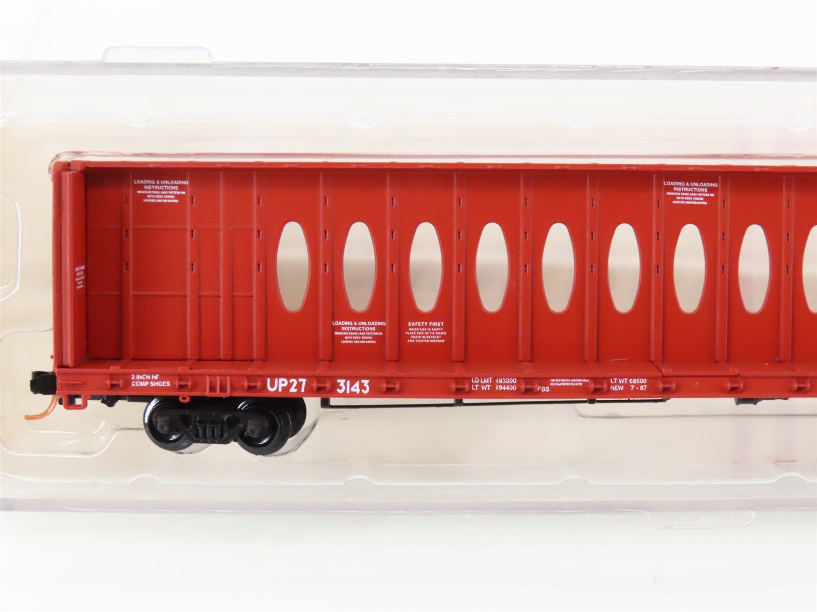N Scale Red Caboose RN-16603-7 UP Union Pacific Centerbeam Flat Car #273143