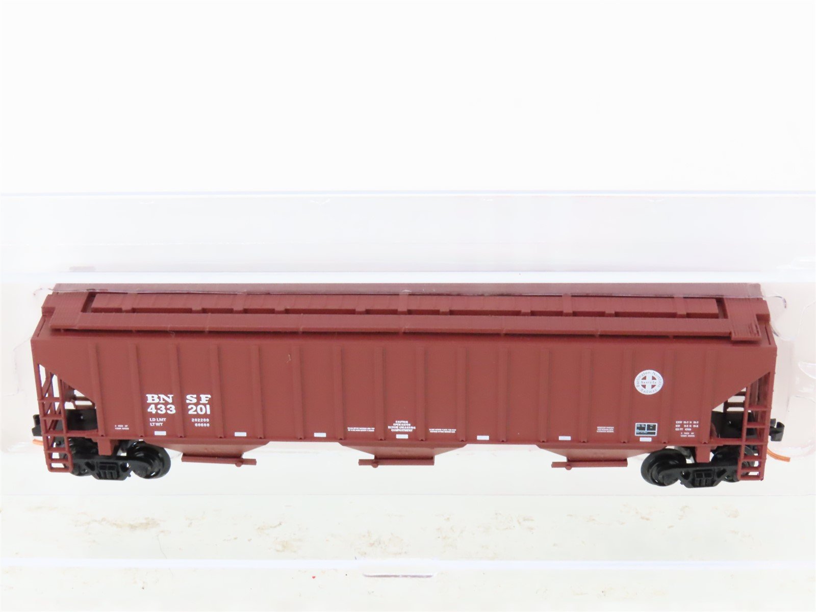 N Scale Red Caboose RM-25404-7 BNSF Railway 3-Bay Covered Hopper #433201