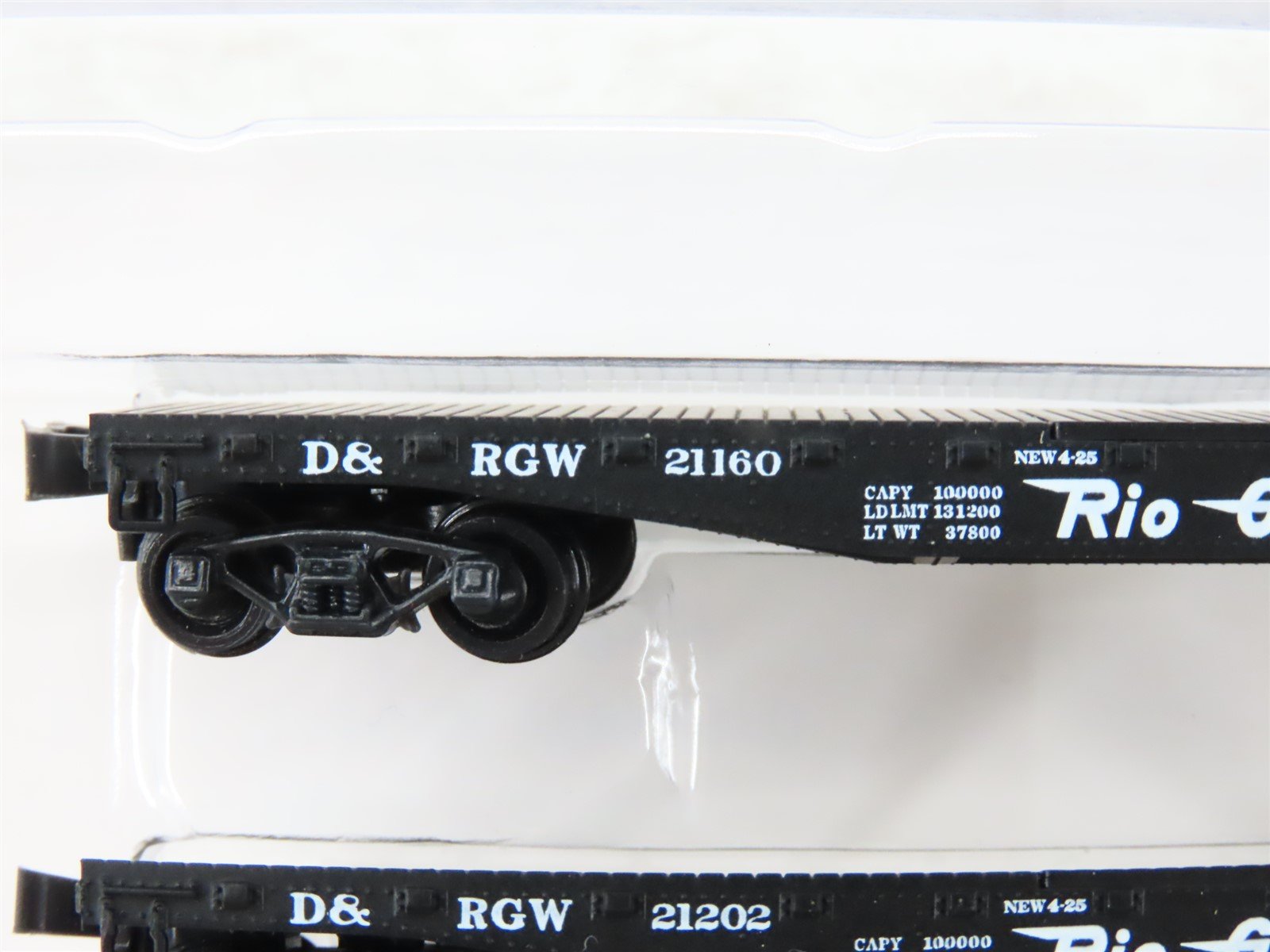 N Scale Red Caboose RN-16018-3 D&RGW Rio Grande Fish Belly Flat Car 2-Pack