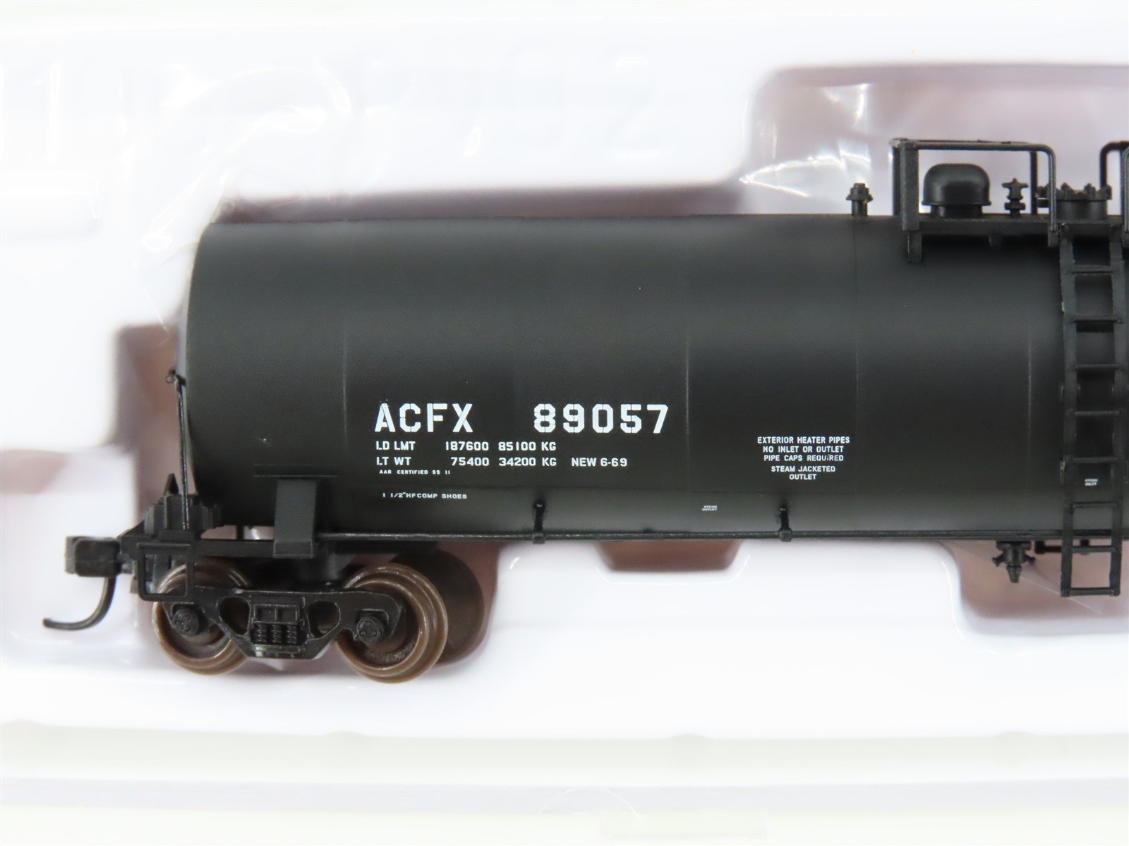 N Scale Atlas 30791 ACFX Diamond Shamrock 23,500 Gallon Tank Car #89057