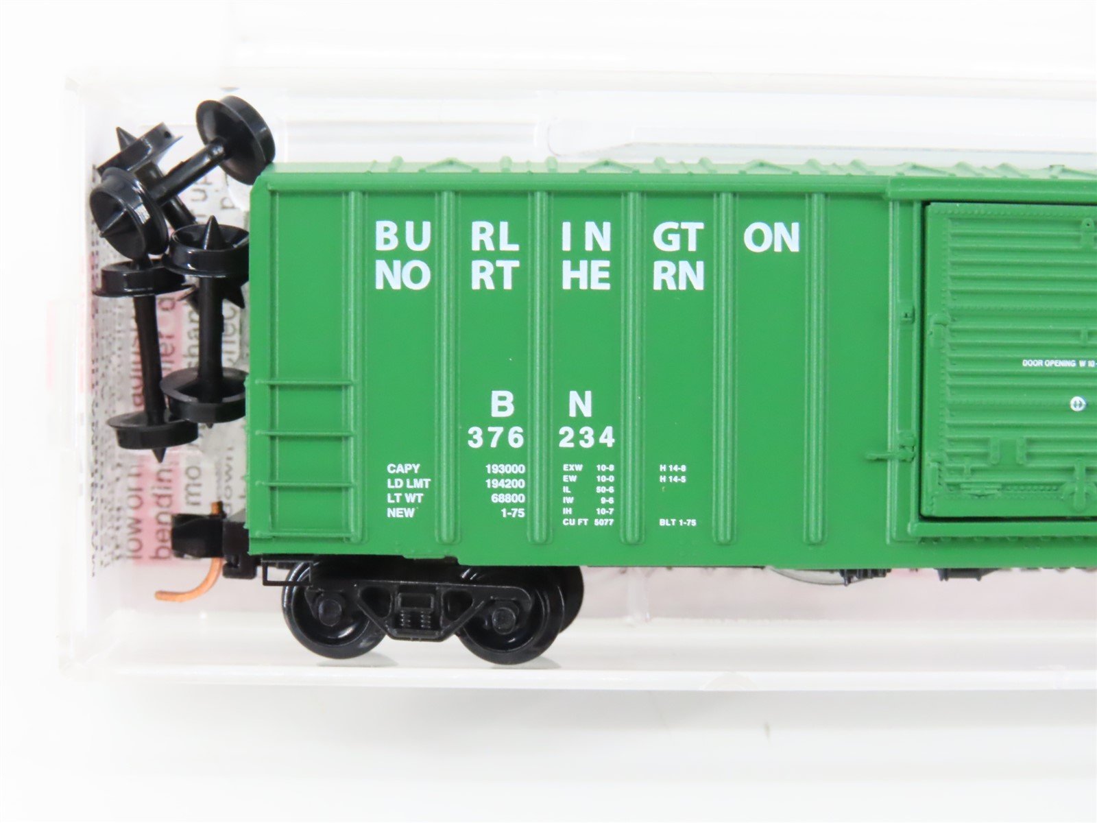 N Scale Micro-Trains MTL 02500490 BN Burlington Northern 50' Box Car #376234