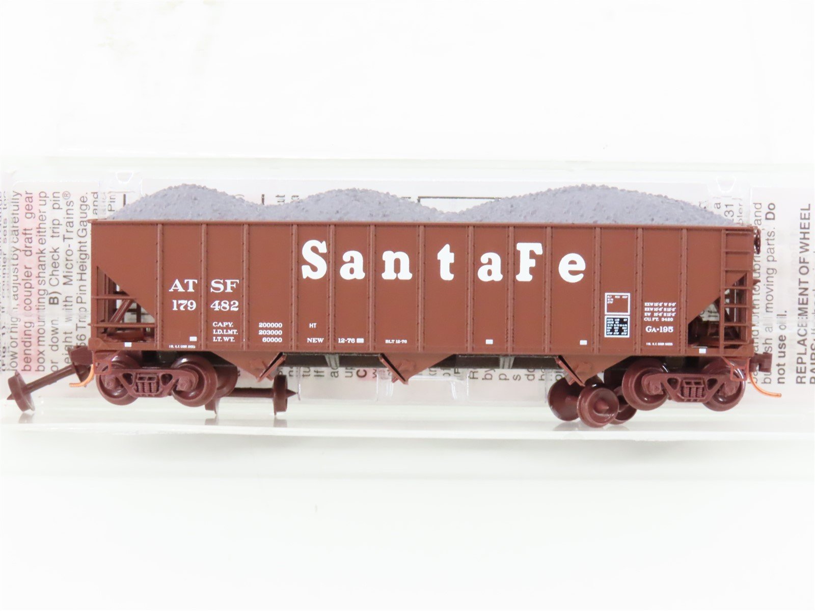 N Scale Micro-Trains MTL 108120.2 ATSF Santa Fe 3-Bay Hopper #179482 w/ Load