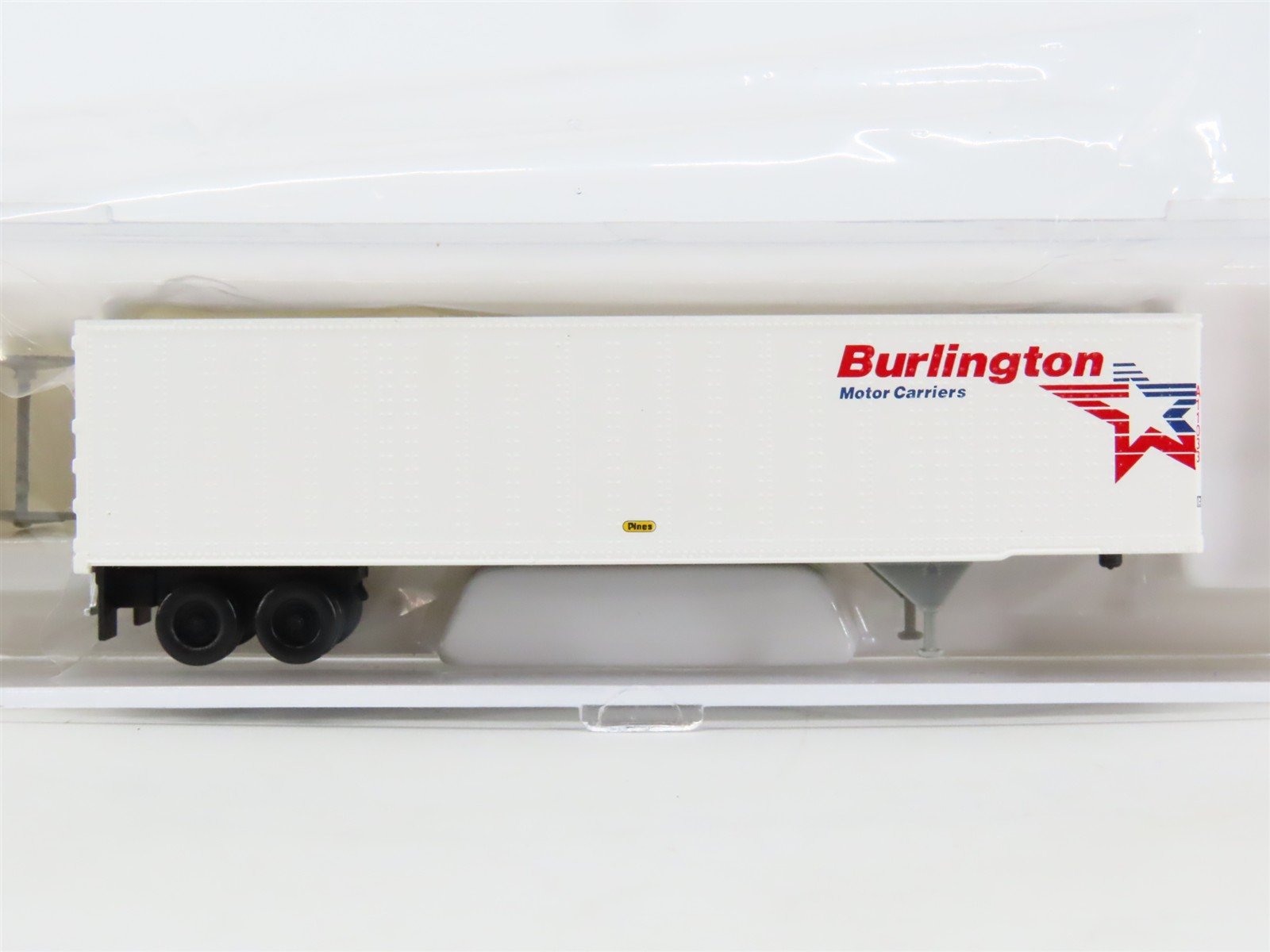 N Scale Atlas 29691 Burlington Motor Carriers 45' Pines Trailer #A11033