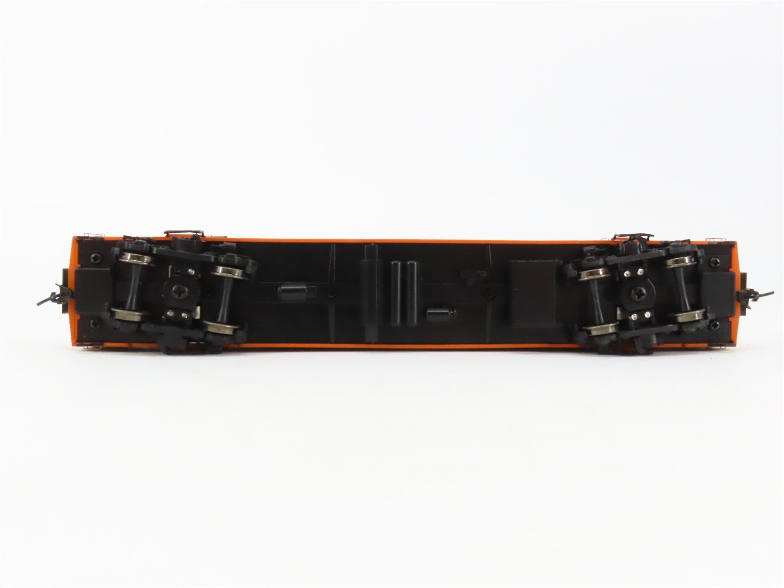 HO Scale Walthers 932-9201 MILW 1955 Twin Cities Hiawatha RPO Passenger #2153