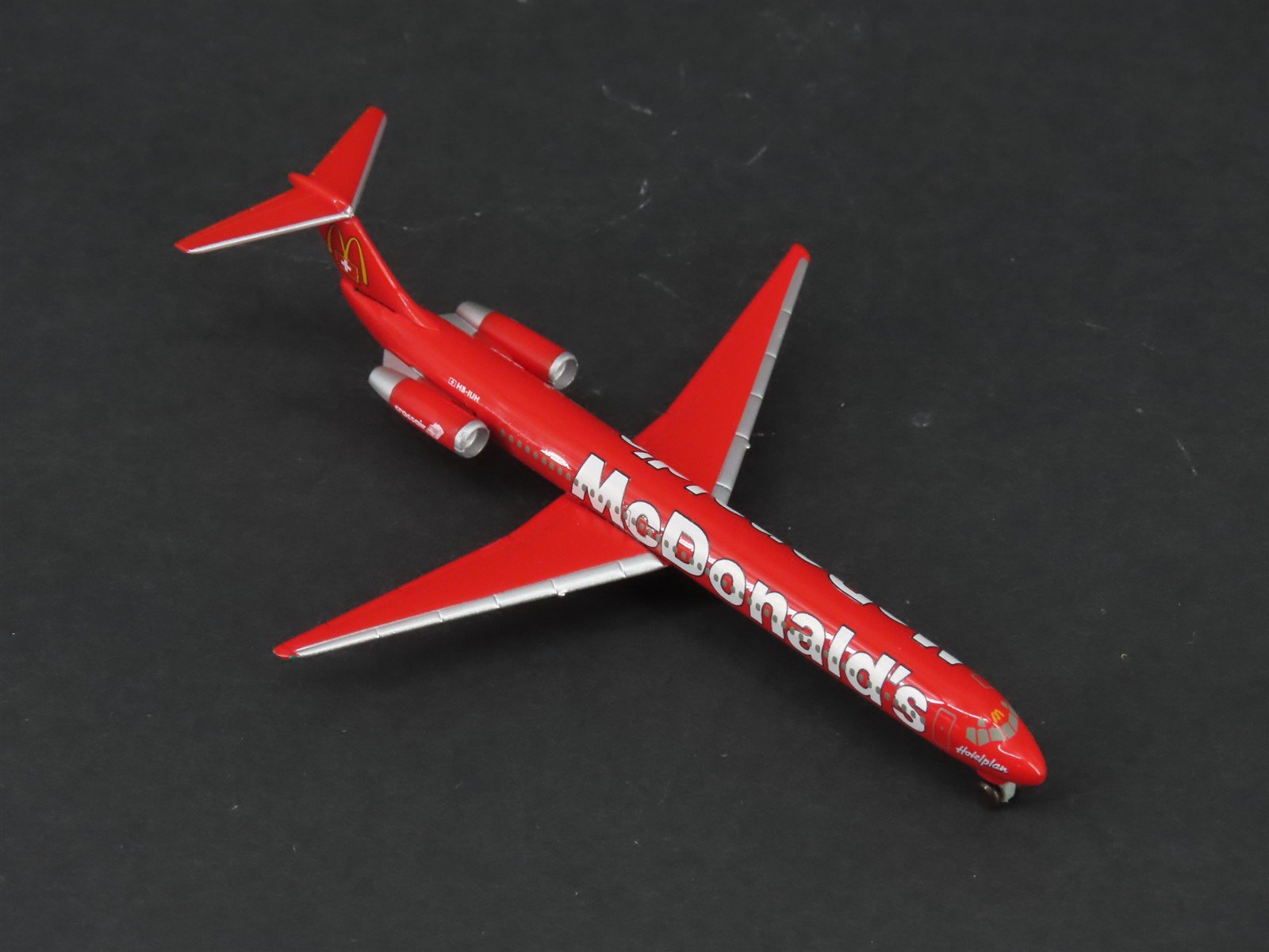 1:500 Scale Herpa Die-Cast Crossair McDonald's McDonnell Douglas MD-83 Aircraft