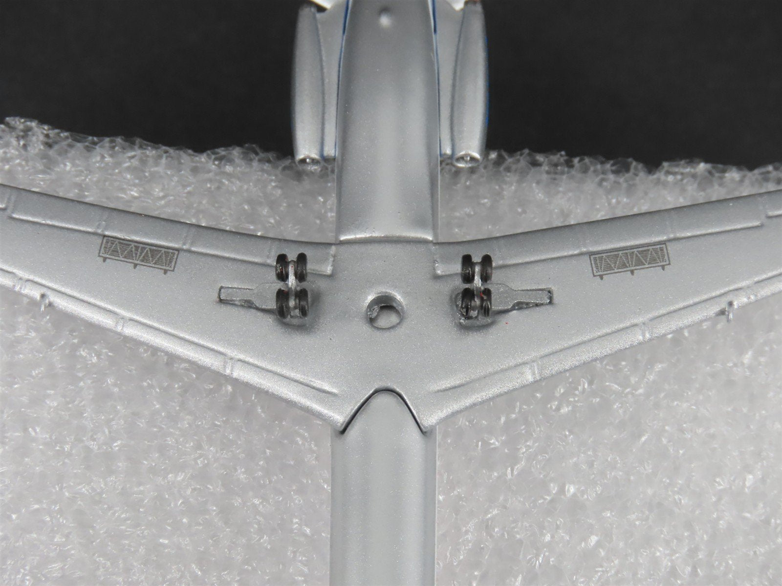 1:400 Scale AeroClassics Die-Cast Air Inter Caravelle SE-210 Aircraft F-BNKK