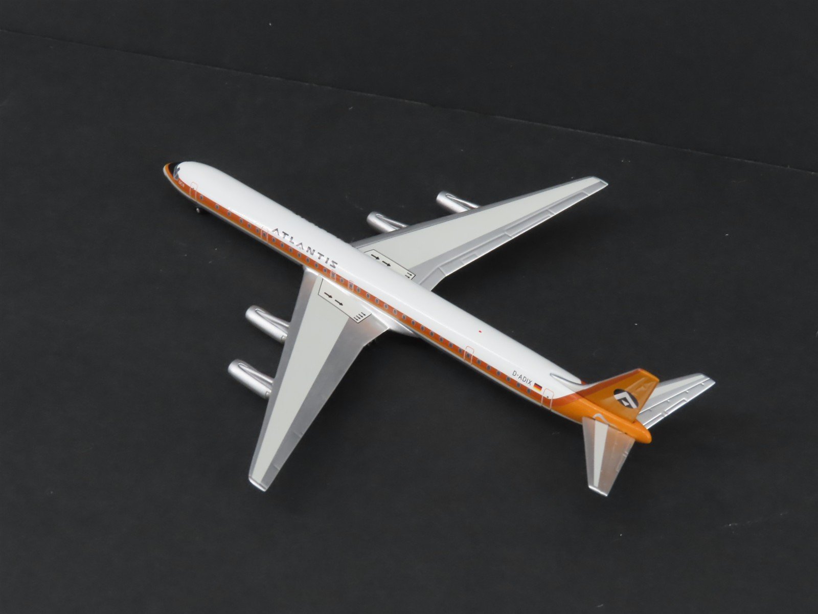 1:400 AeroClassics Die-Cast Atlantis McDonnell Douglas DC8-61 Aircraft D-ADIX