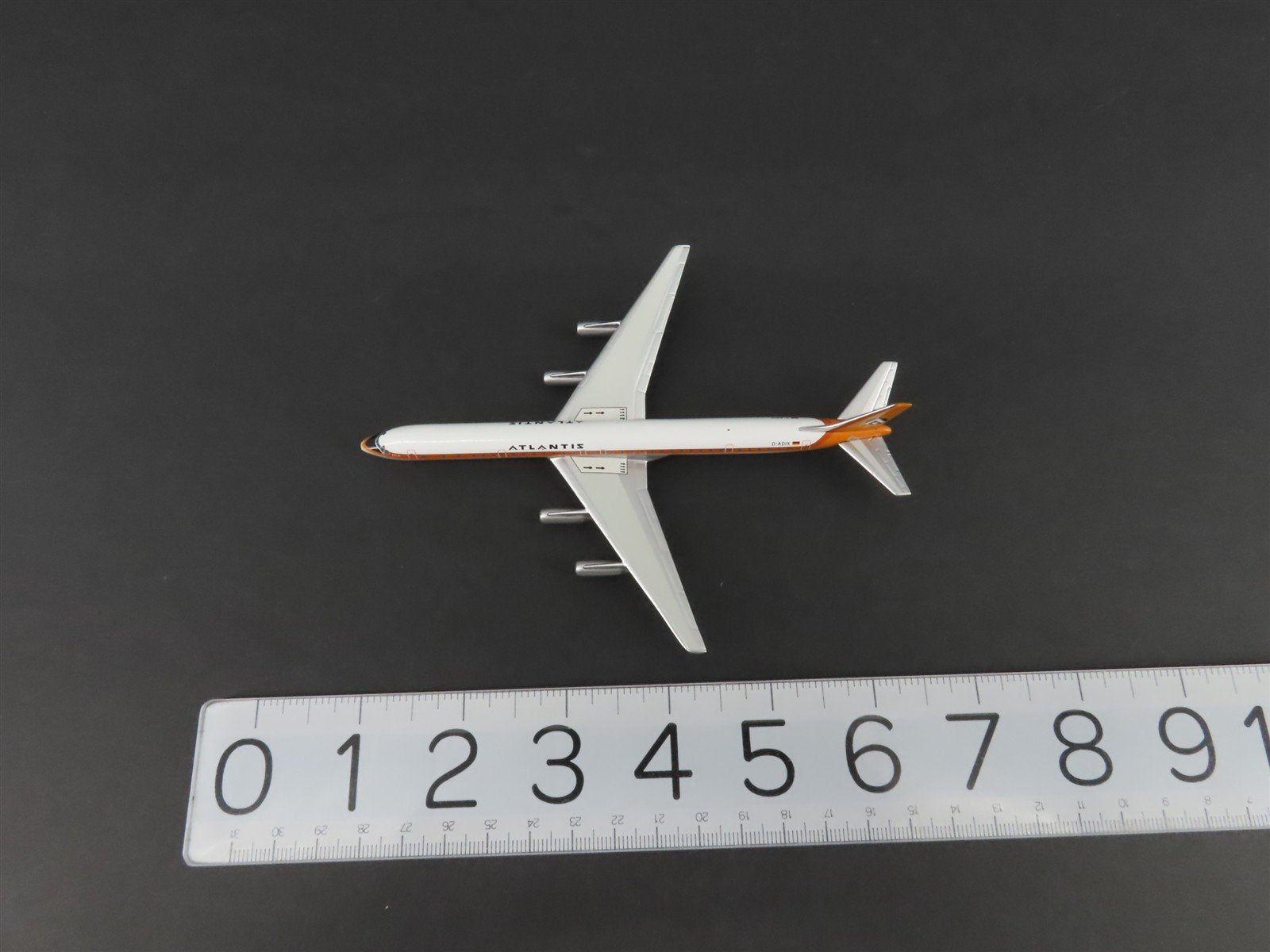 1:400 AeroClassics Die-Cast Atlantis McDonnell Douglas DC8-61 Aircraft D-ADIX