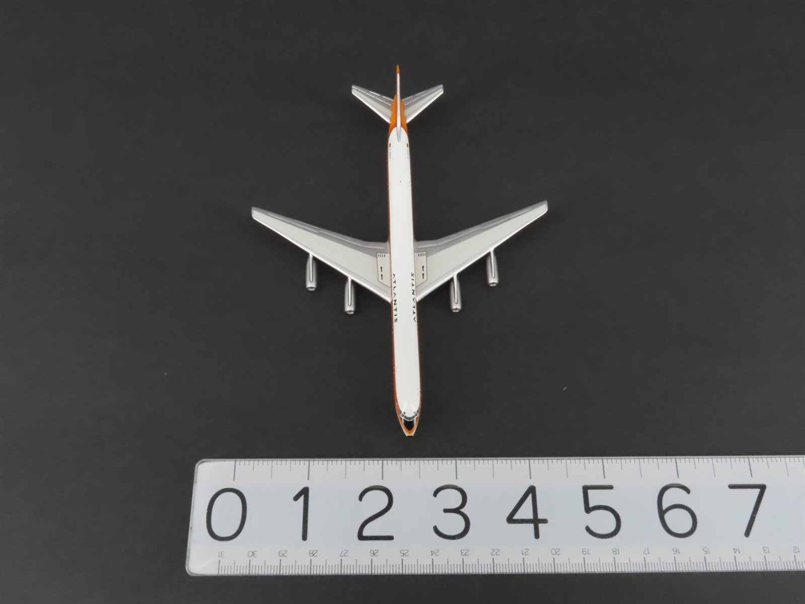 1:400 AeroClassics Die-Cast Atlantis McDonnell Douglas DC8-61 Aircraft D-ADIX