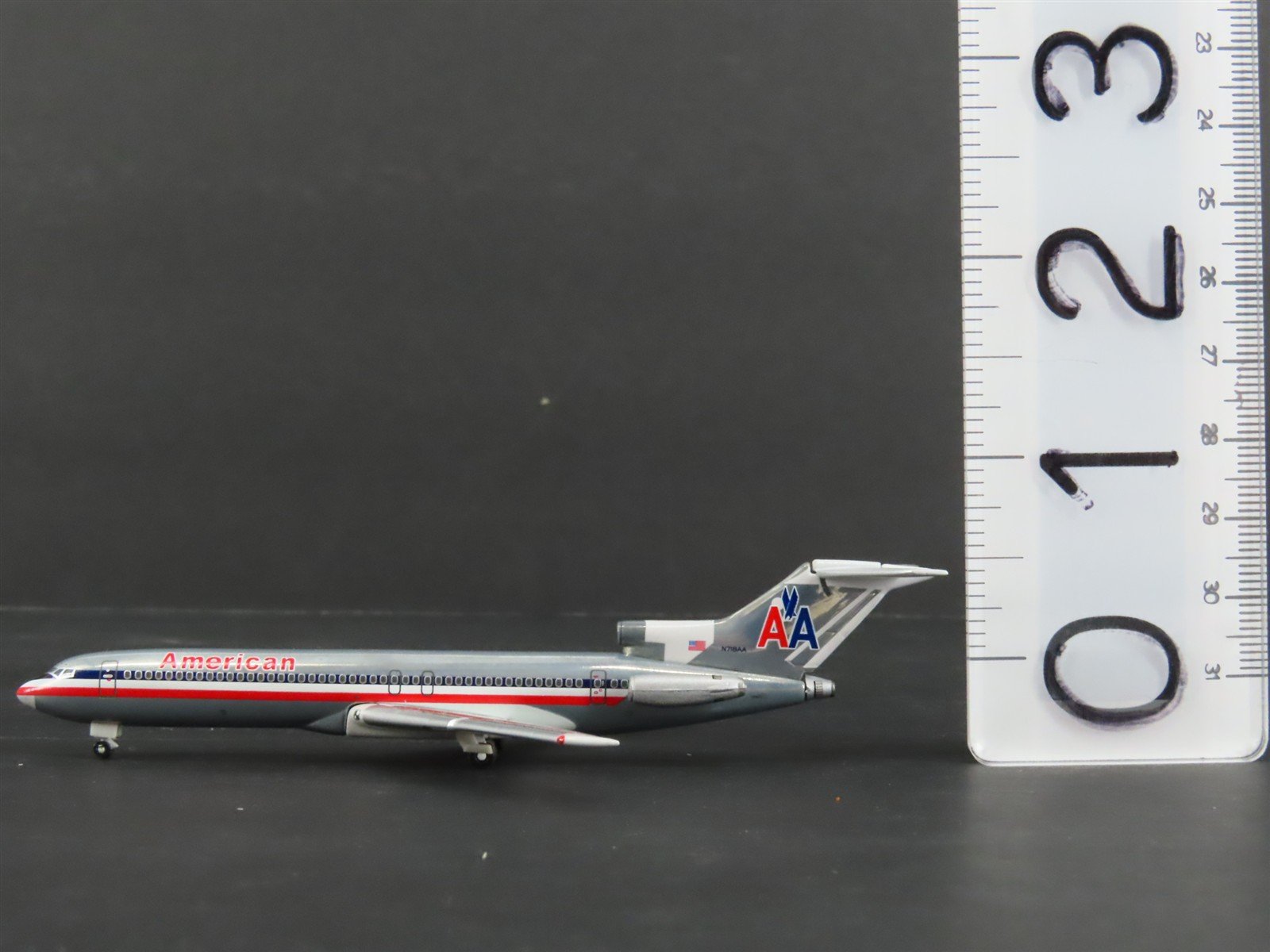 1:400 Gemini Jets GJAAL088 Die-Cast American Airlines 737-227A Airliner N718AA