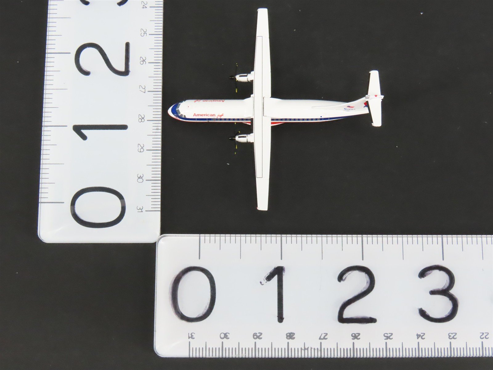 1:400 Gemini Jets GJAAL1033 Die-Cast American Eagle ATR-72-500 Airliner N533AT