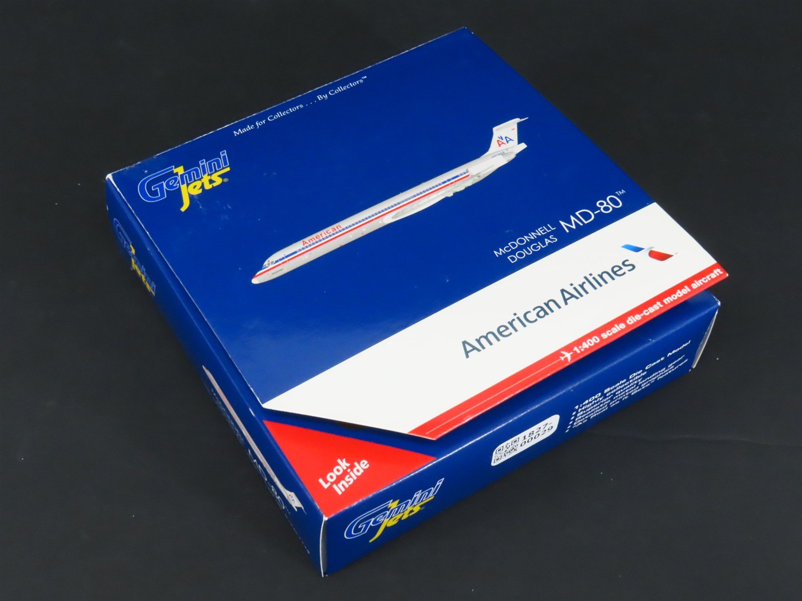 1:400 Gemini Jets GJAAL1113 Die-Cast American Airlines MD-82 Airliner N574AA