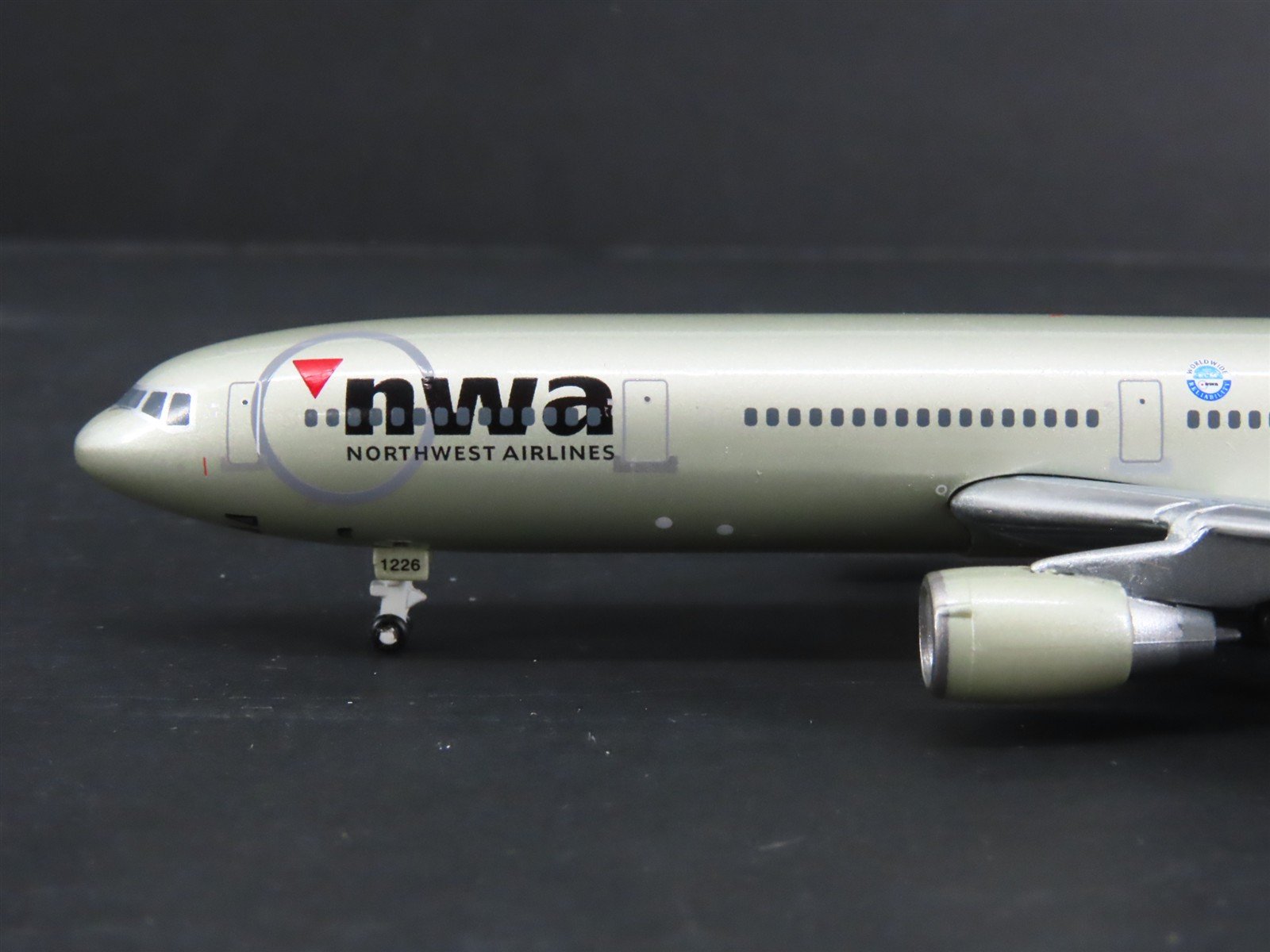 1:400 Gemini Jets II GJNWA404 Die-Cast NWA Northwest MD DC-10-30 Airliner N226NW