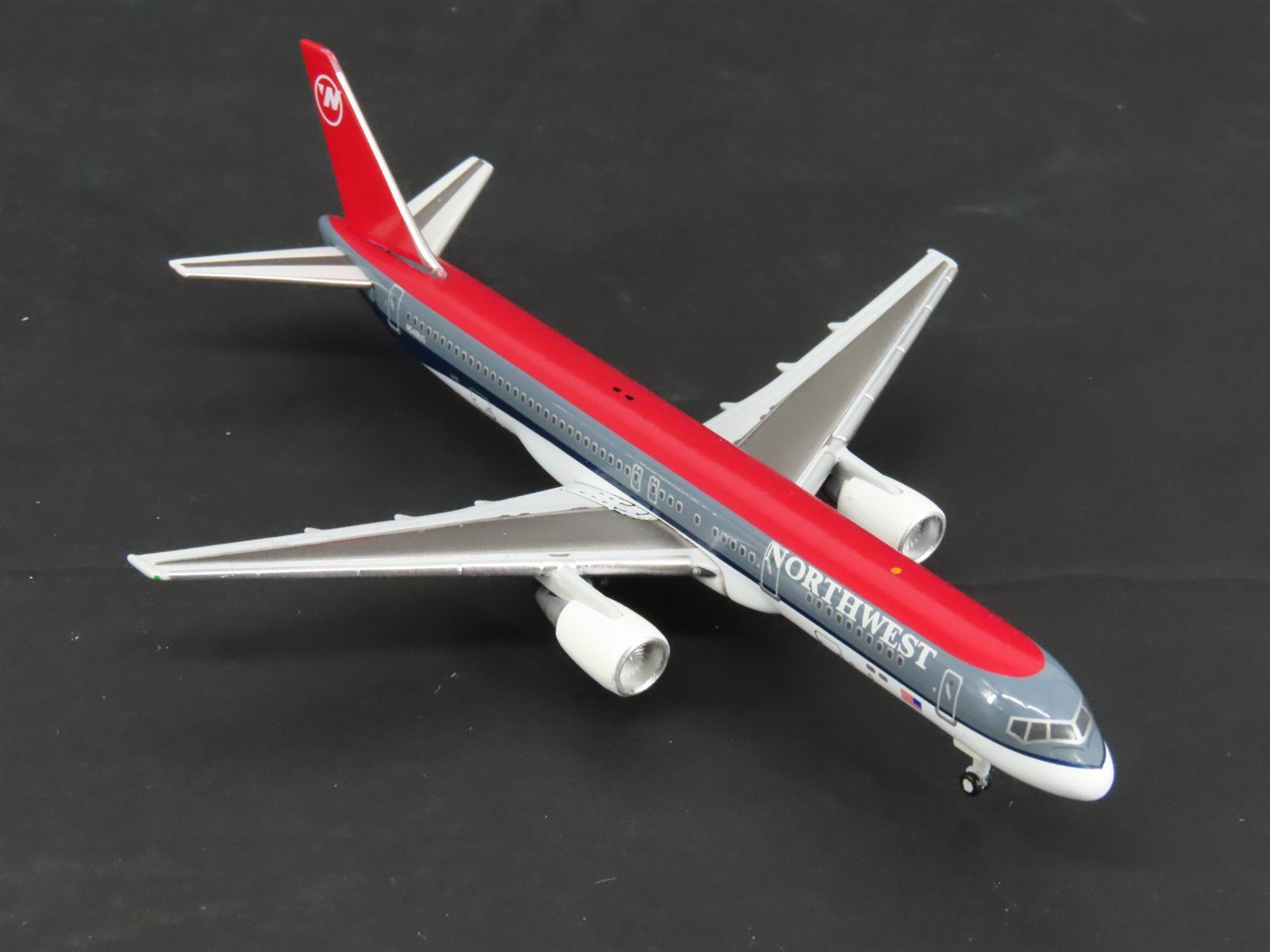 1:400 Gemini Jets GJNWA224 Die-Cast NWA Northwest B757-251 Airliner N548US