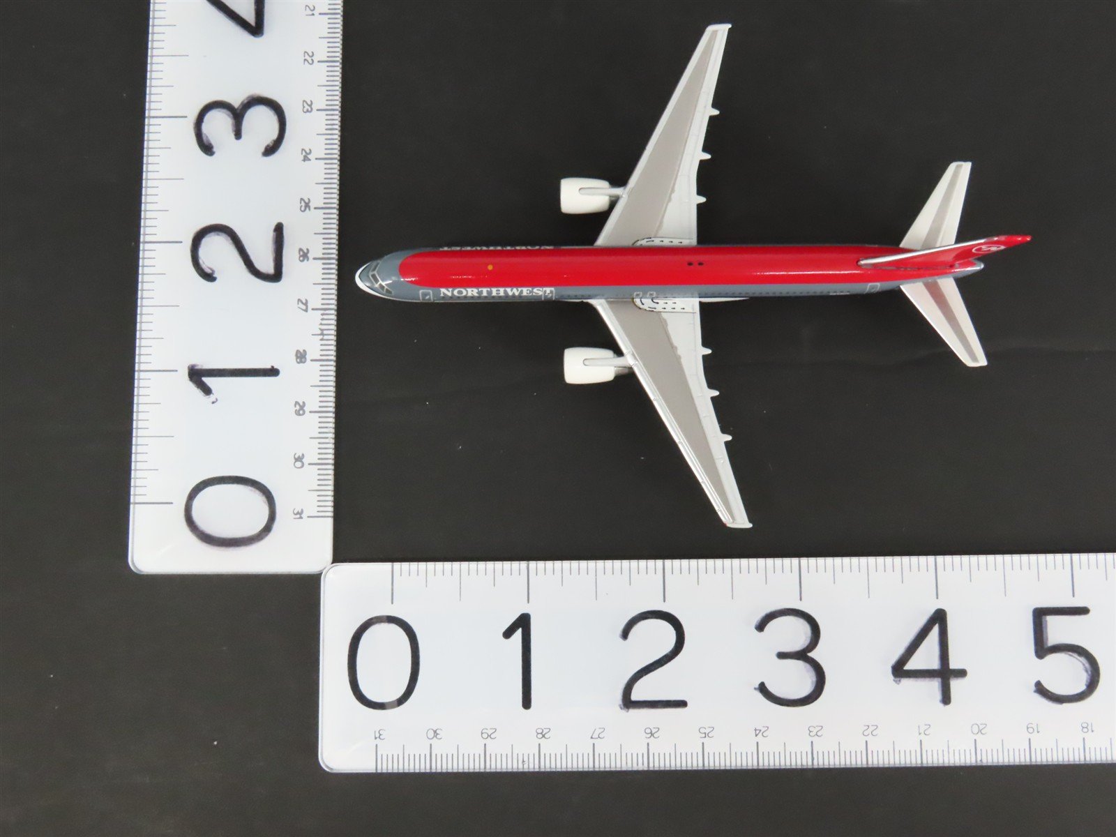 1:400 Gemini Jets GJNWA224 Die-Cast NWA Northwest B757-251 Airliner N548US