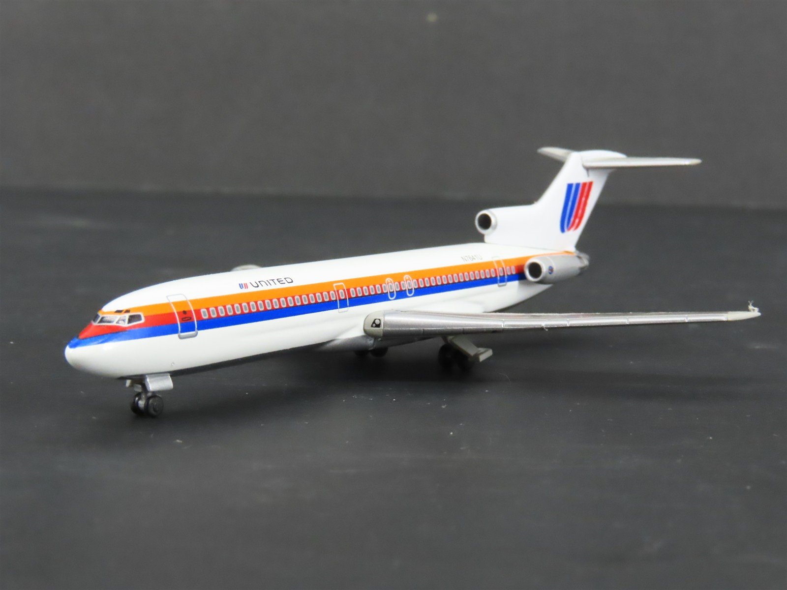 1:400 Dragon Wings Jet-X JX043 Die-Cast United B727-100/200 Airliners 2-Pack