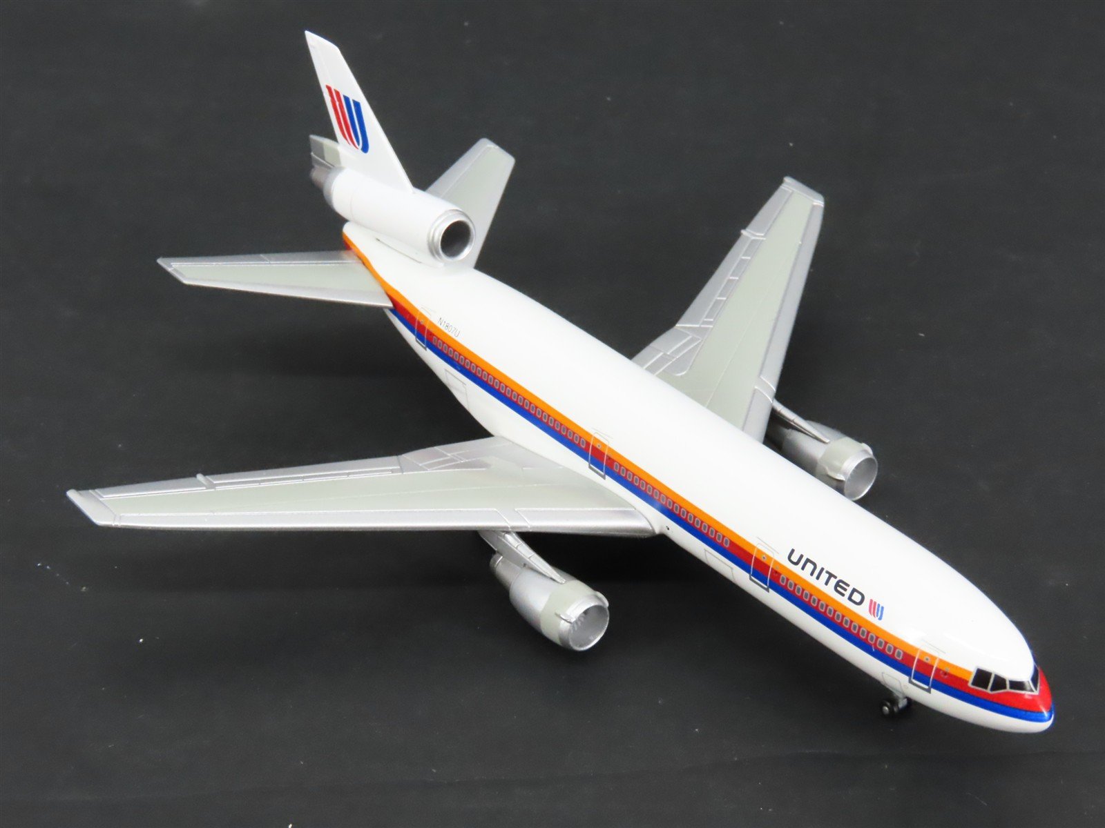 1:400 Scale Dragon Wings Jet-X JX012 Die-Cast United DC-10-10 Airliner N1807U