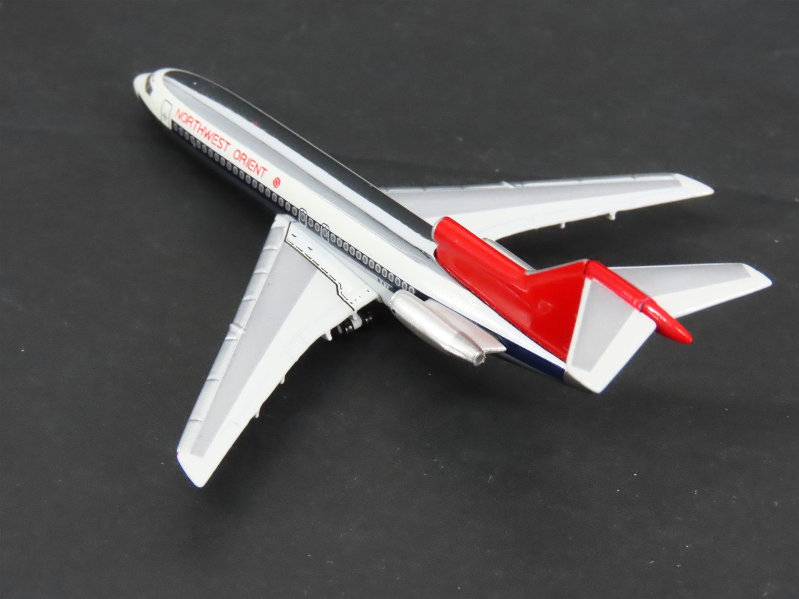 1:500 Schuco StarJets 3557519 Die-Cast NWA Northwest B727-100 Airliner N472US