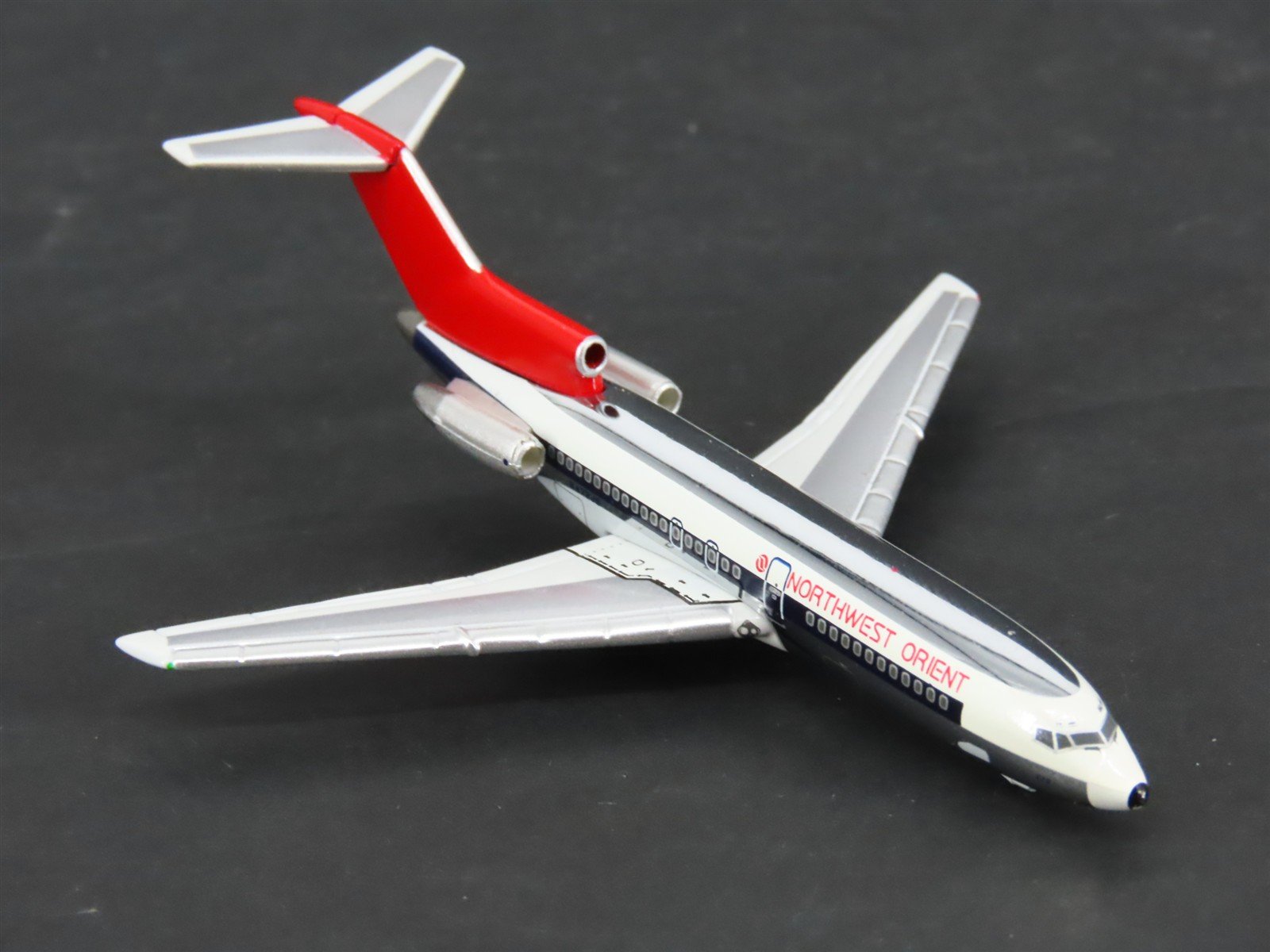1:500 Schuco StarJets 3557519 Die-Cast NWA Northwest B727-100 Airliner N472US