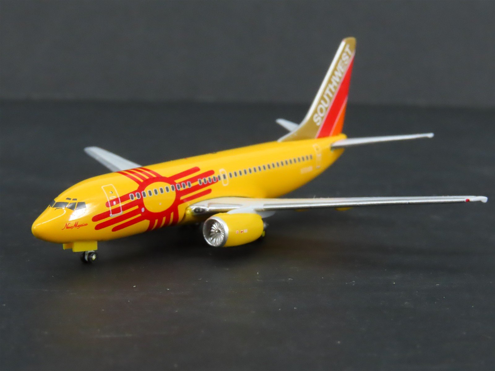 1:400 Scale Gemini Jets GJSWA283 Southwest 