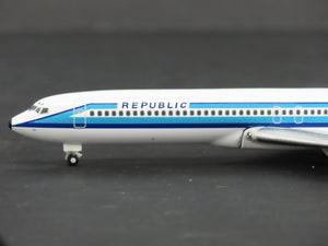 1:400 Scale Gemini Jets GJREP162 Die-Cast Republic B727-257 Airliner N721RC