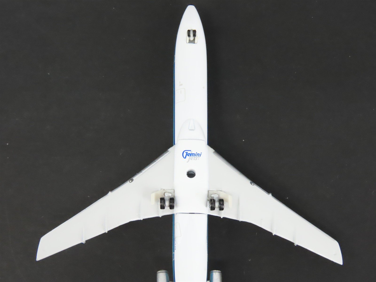 1:400 Scale Gemini Jets GJREP162 Die-Cast Republic B727-257 Airliner N721RC