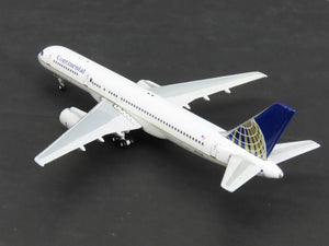 1:400 Scale Gemini Jets GJCOA273 Die-Cast Continental B757-224 Airliner N17128
