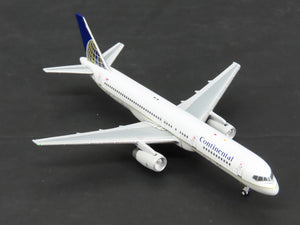 1:400 Scale Gemini Jets GJCOA273 Die-Cast Continental B757-224 Airliner N17128