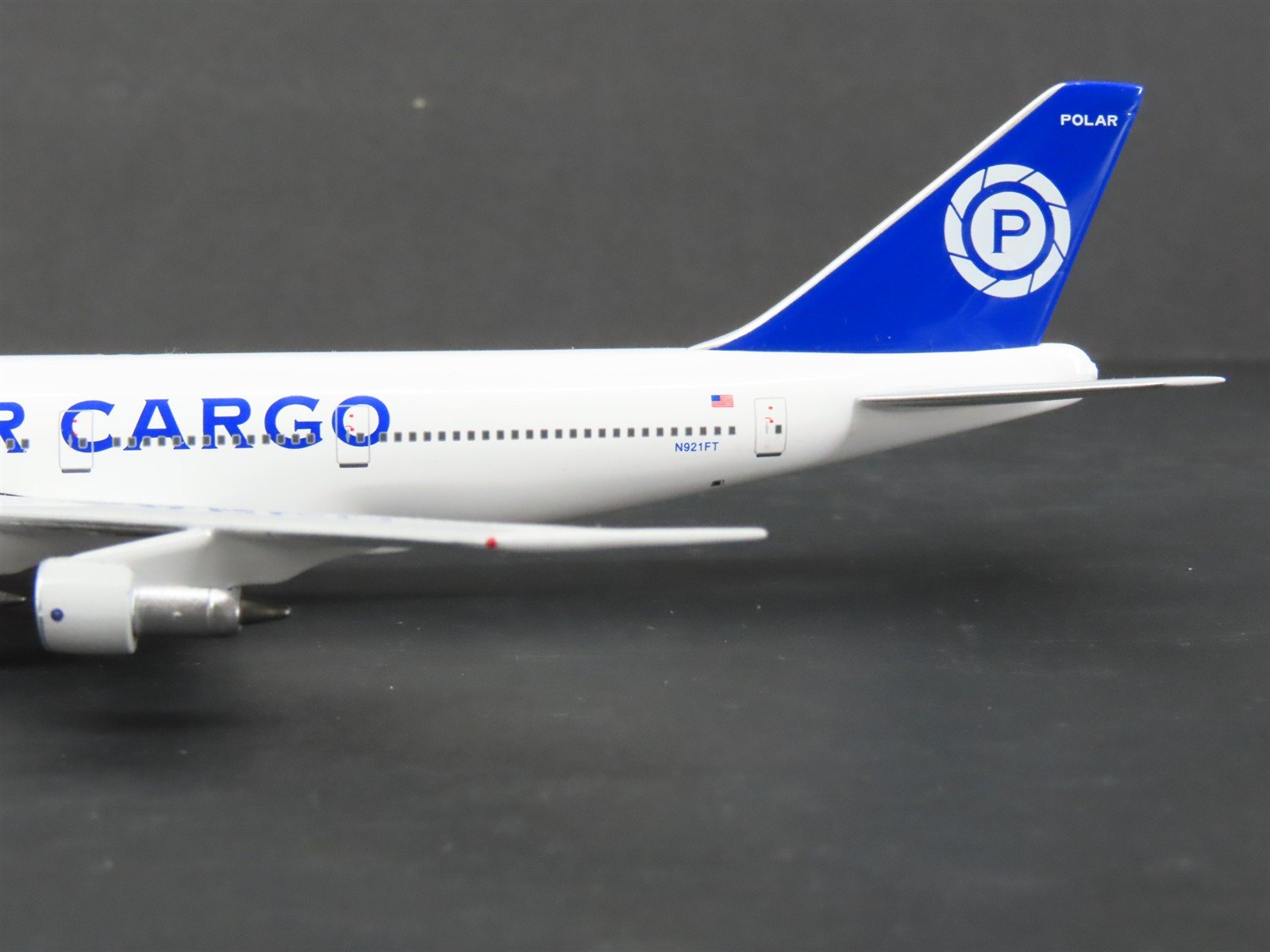 1:400 Scale 400 Your Craftsman Die-Cast Polar Air Cargo 747-283B Airliner N921FT