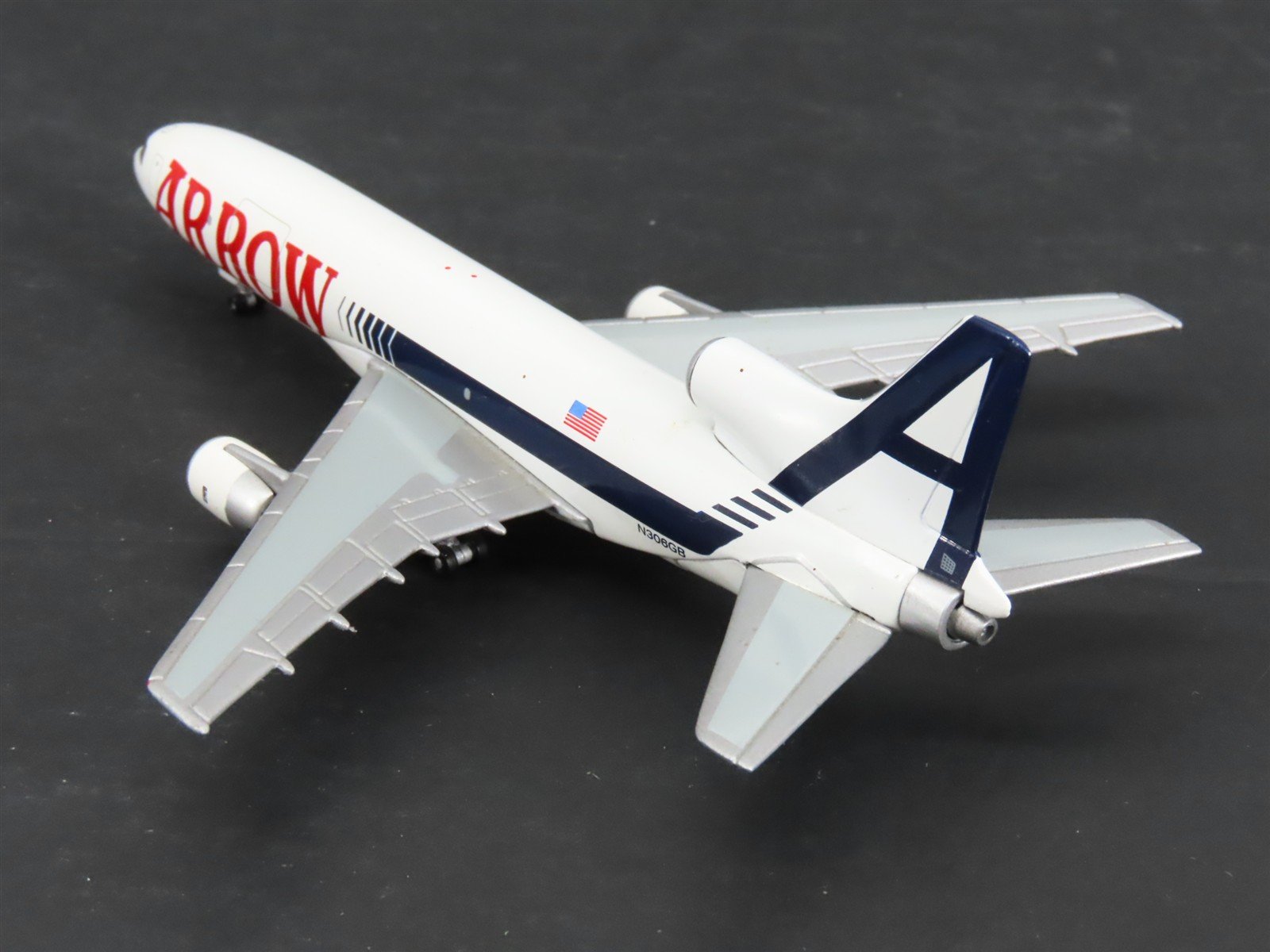 1:400 Gemini Jets GJAAPW071 ARROW Lockheed L-1011-385-1-15-200F Airliner N306GB