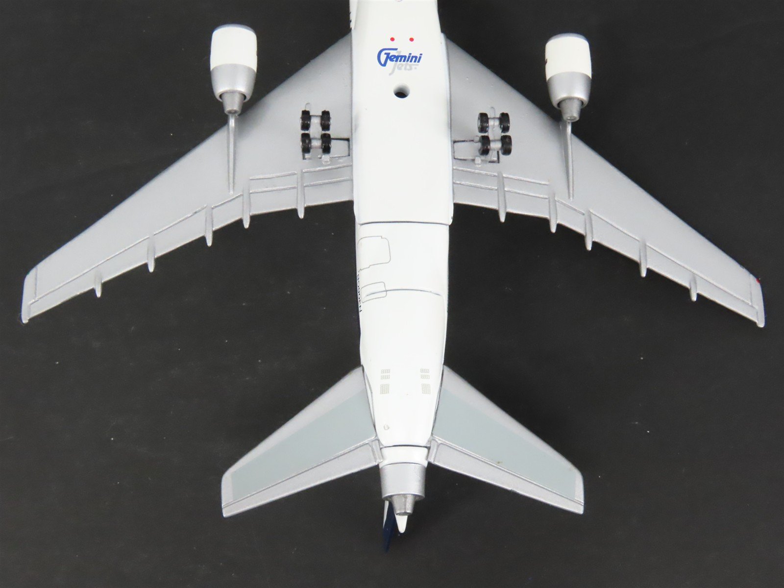 1:400 Gemini Jets GJAAPW071 ARROW Lockheed L-1011-385-1-15-200F Airliner N306GB