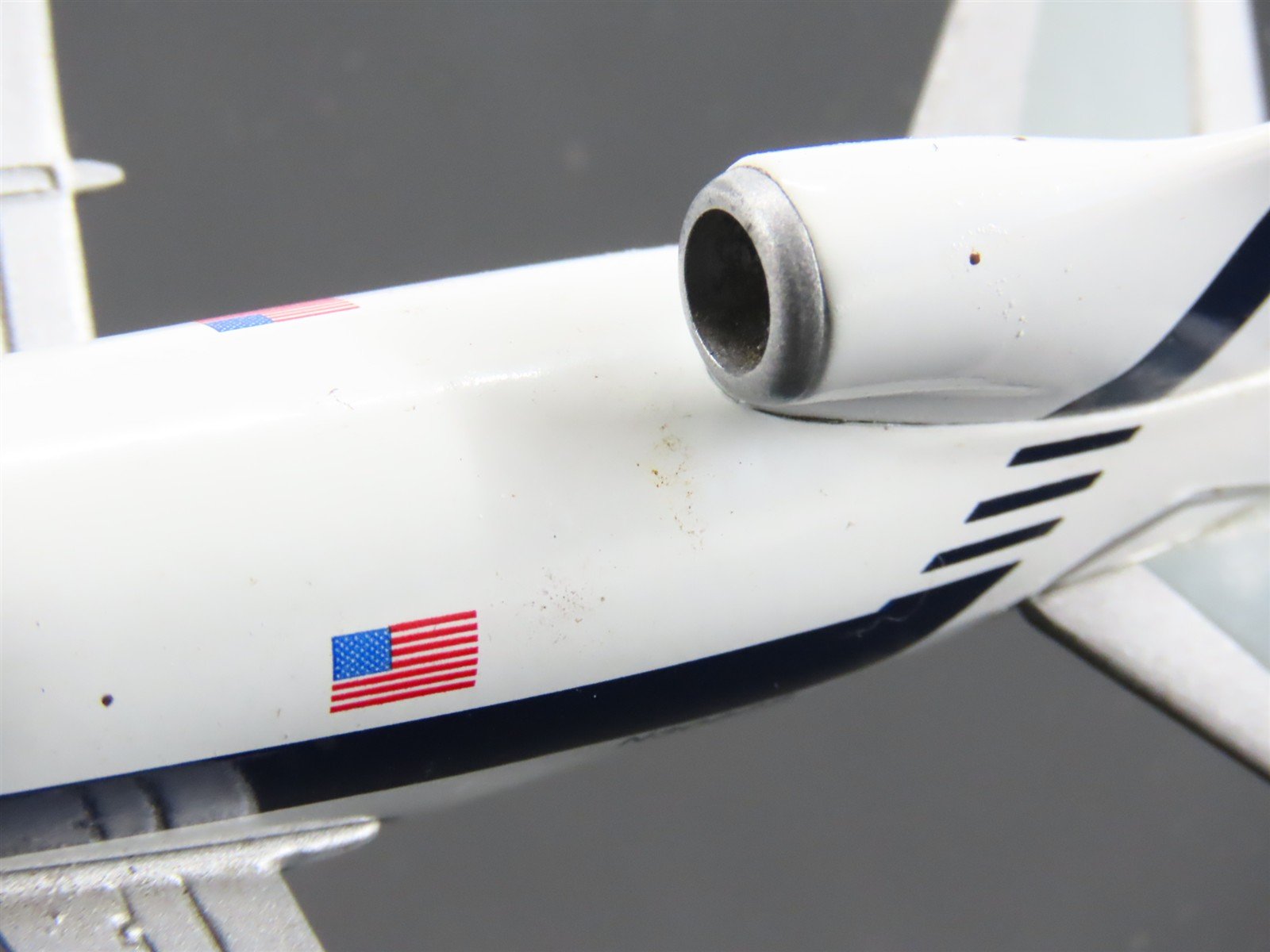 1:400 Gemini Jets GJAAPW071 ARROW Lockheed L-1011-385-1-15-200F Airliner N306GB