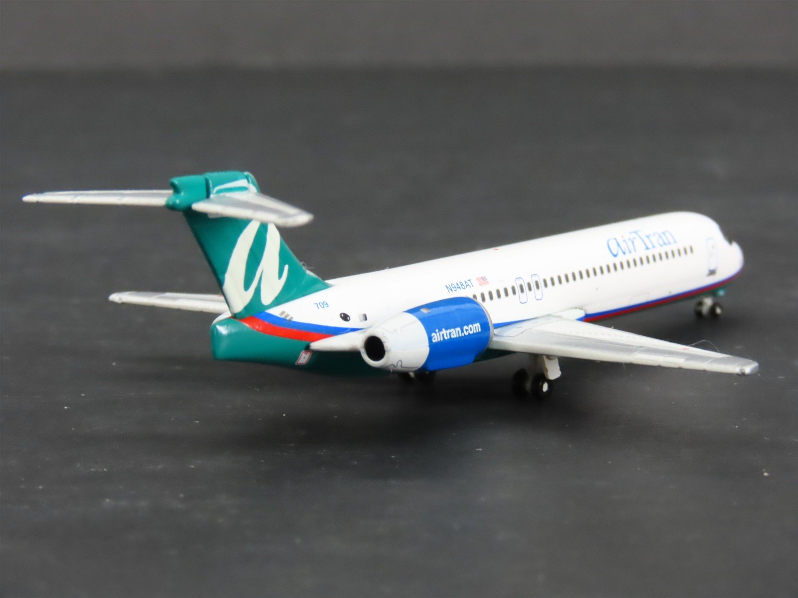 1:400 Scale Gemini Jets GJTRS1303 Die-Cast AirTran B717-2BD Airliner N948AT