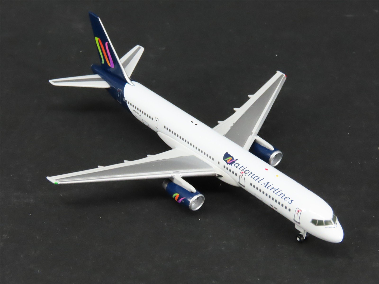 1:400 Scale Gemini Jets GJNAT050 Die-Cast National B757-200 Airliner N506NA
