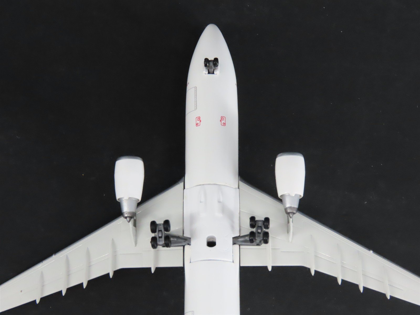 1:400 Scale Dragon Wings 55276 Die-Cast Carnival Airbus A300-B4 Airliner N222KW