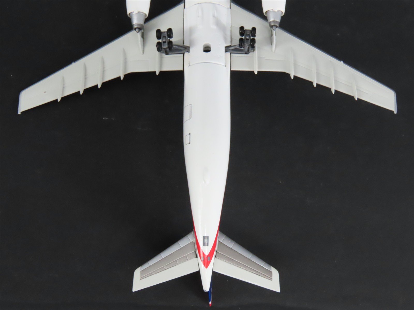 1:400 Scale Dragon Wings 55276 Die-Cast Carnival Airbus A300-B4 Airliner N222KW